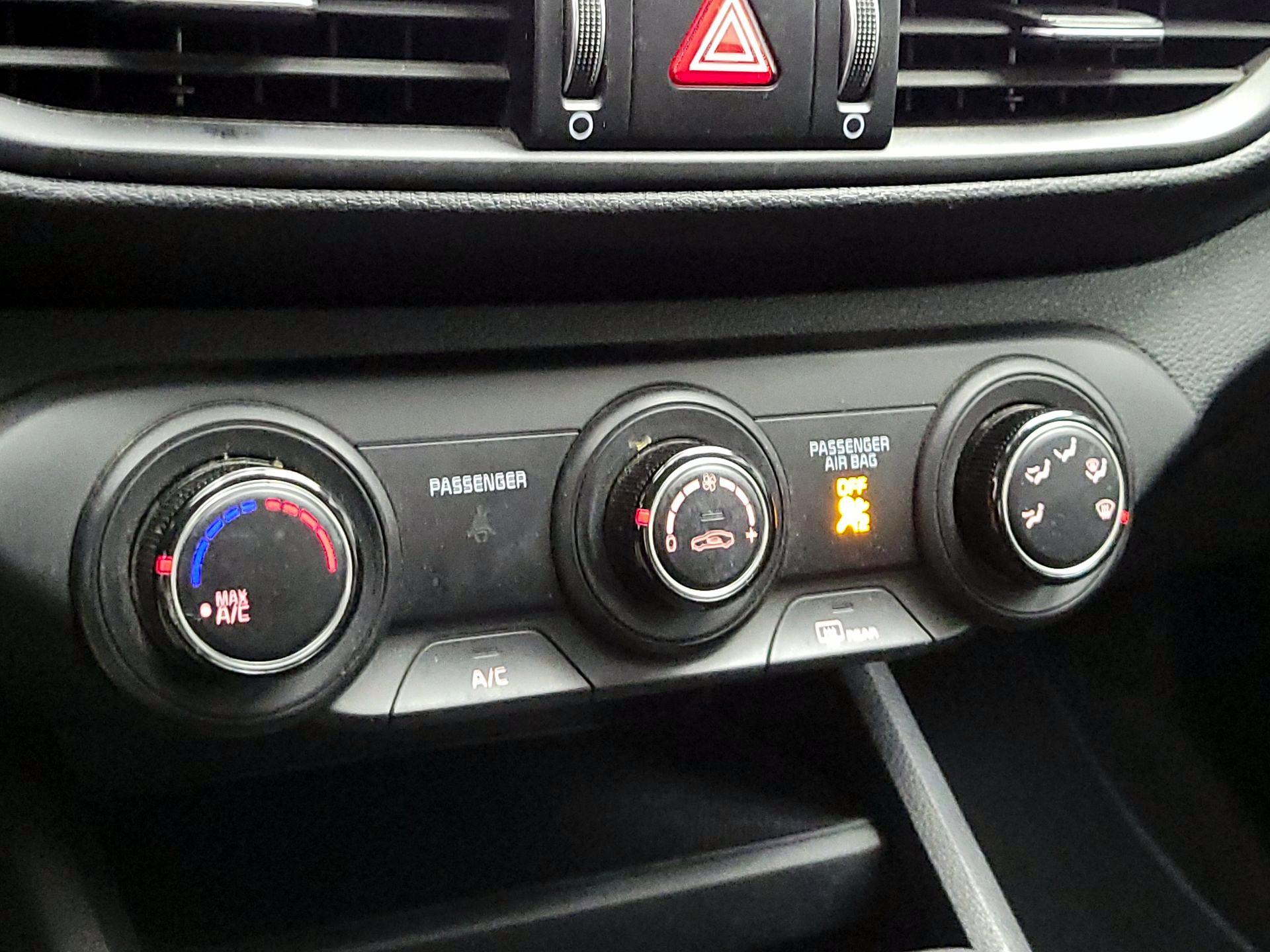 Thumbnail: 2023 Kia Forte - 16