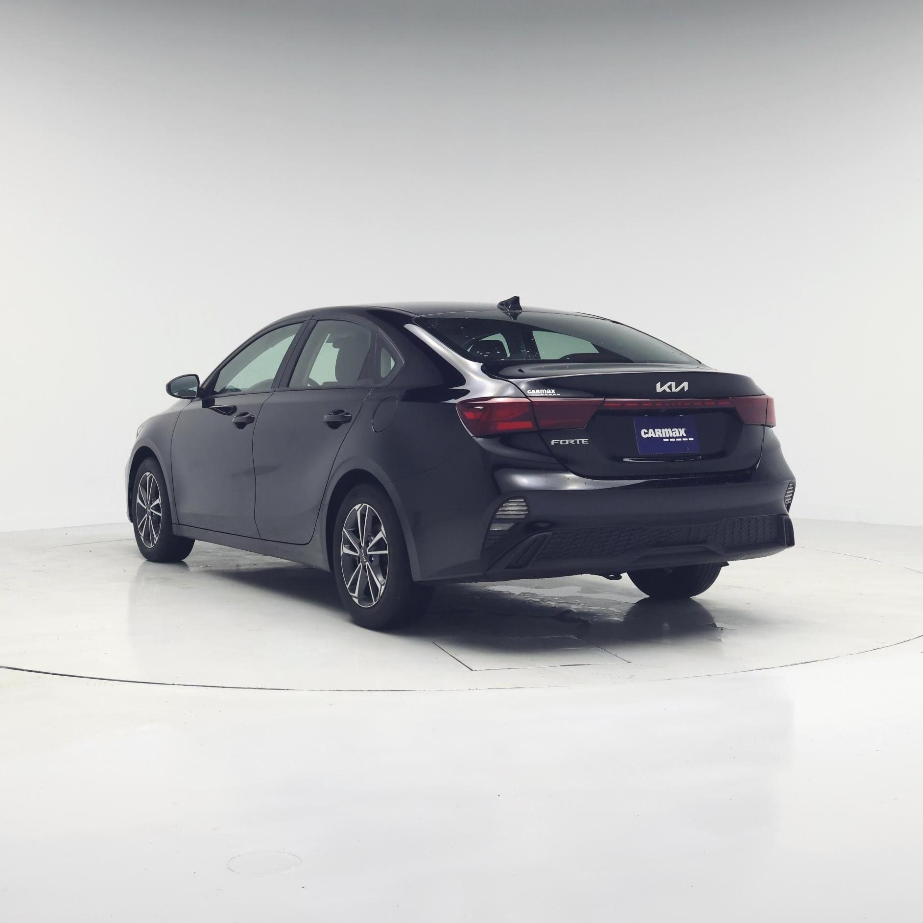 Thumbnail: 2023 Kia Forte - 2