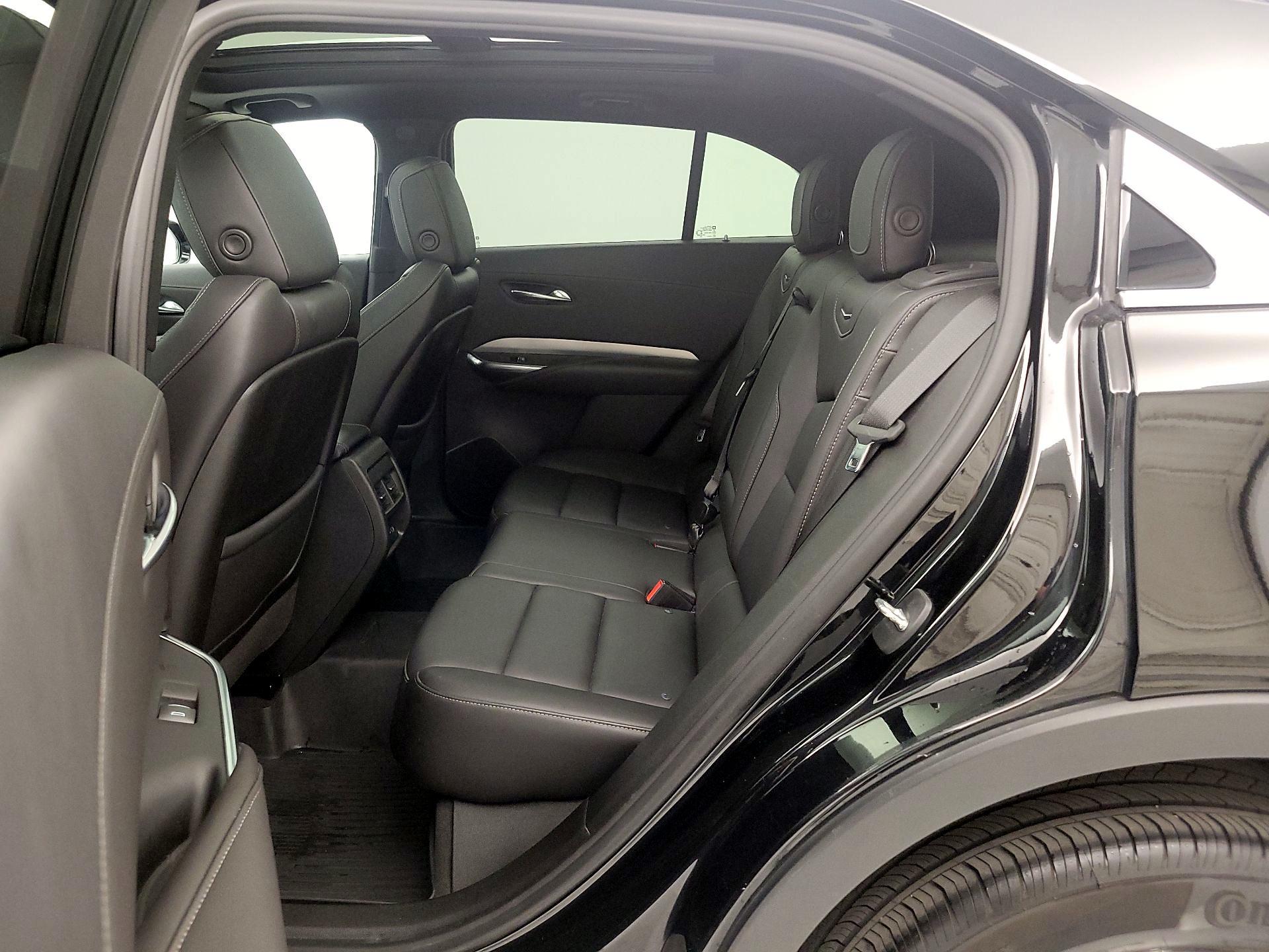 Thumbnail: 2021 Cadillac XT4 - 20