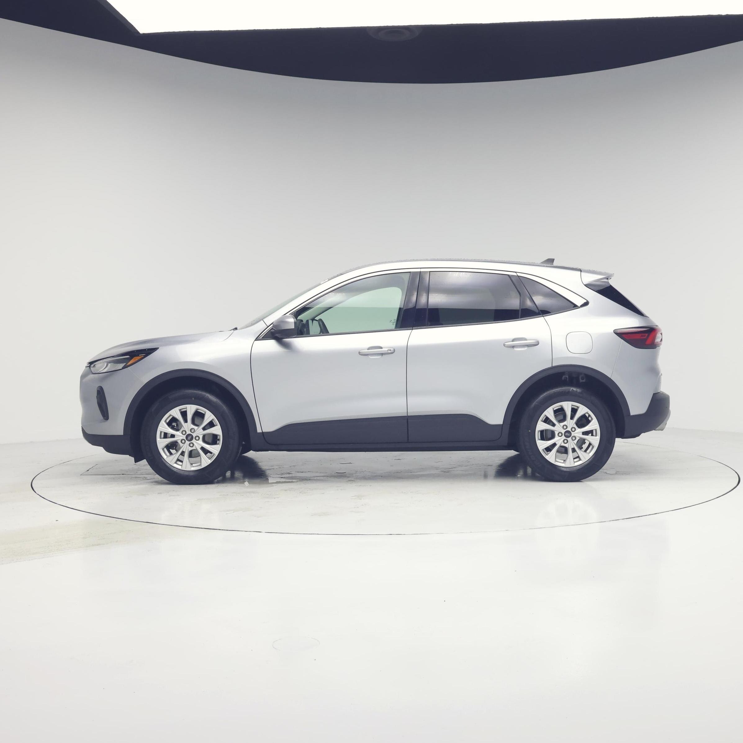 Thumbnail: 2023 Ford Escape - 3