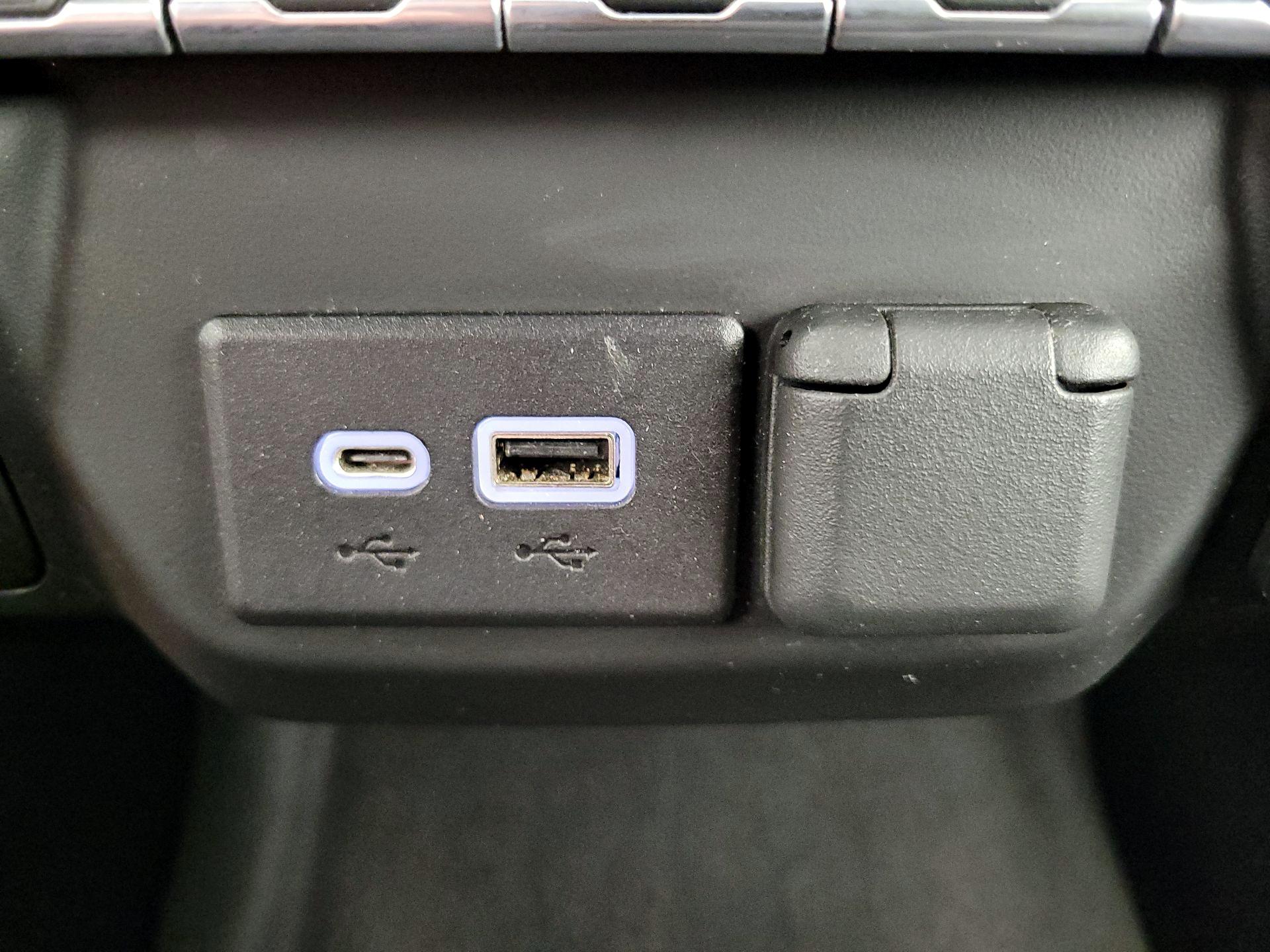 Thumbnail: 2021 Chevrolet Silverado 1500 - 18