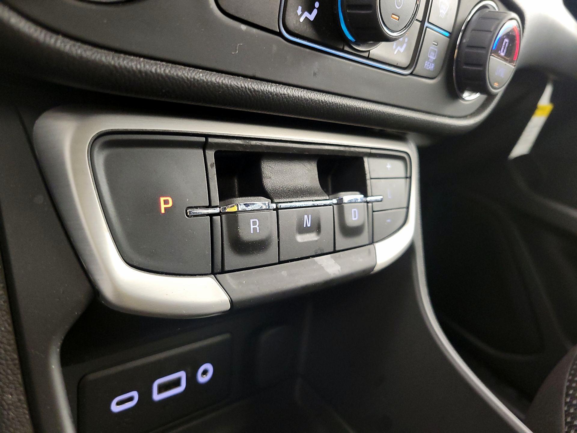 Thumbnail: 2023 GMC Terrain - 17