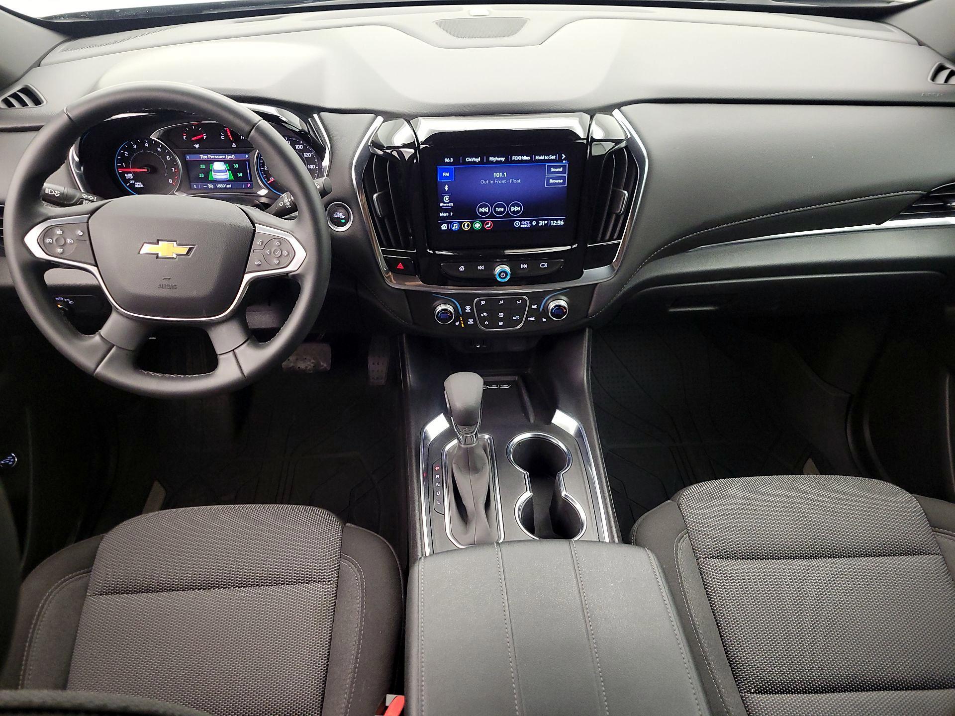 Thumbnail: 2023 Chevrolet Traverse - 9