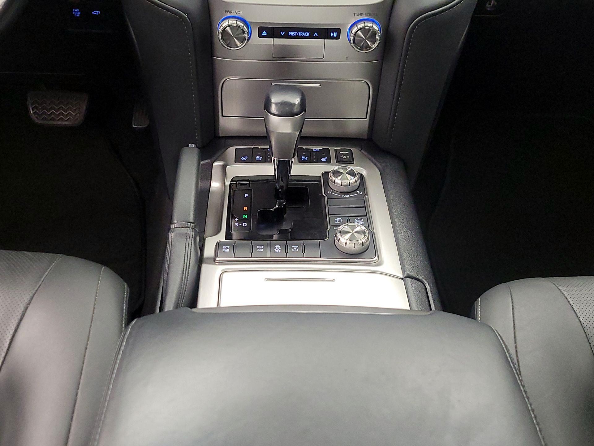 Thumbnail: 2021 Toyota Land Cruiser - 18