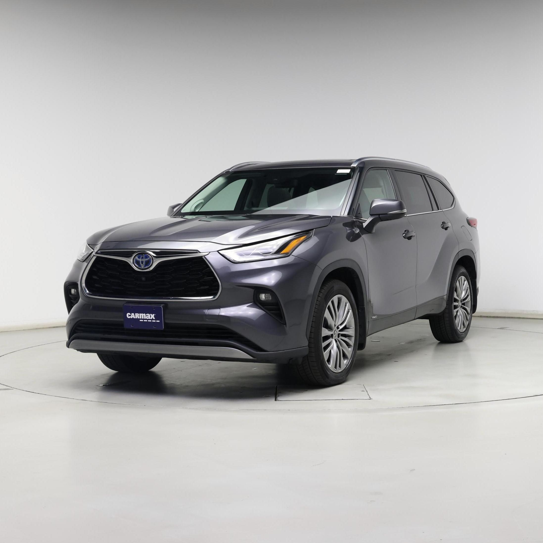 Thumbnail: 2022 Toyota Highlander - 4