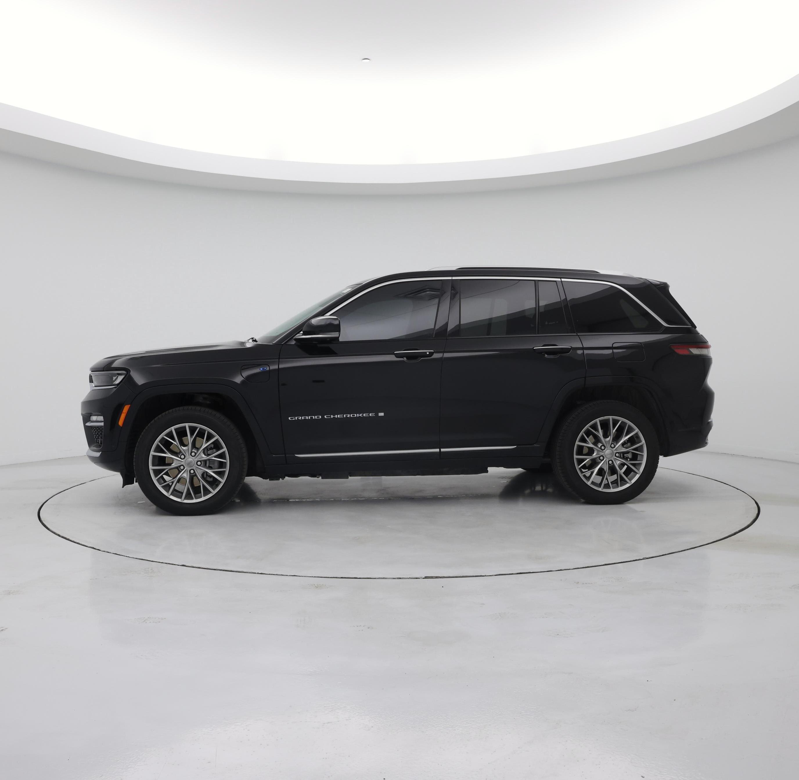 Thumbnail: 2022 Jeep Grand Cherokee - 3