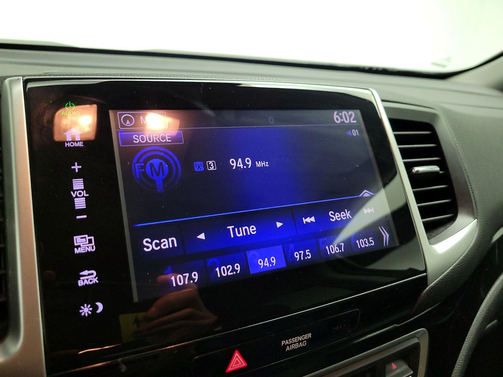 Thumbnail: 2016 Honda Pilot - 13