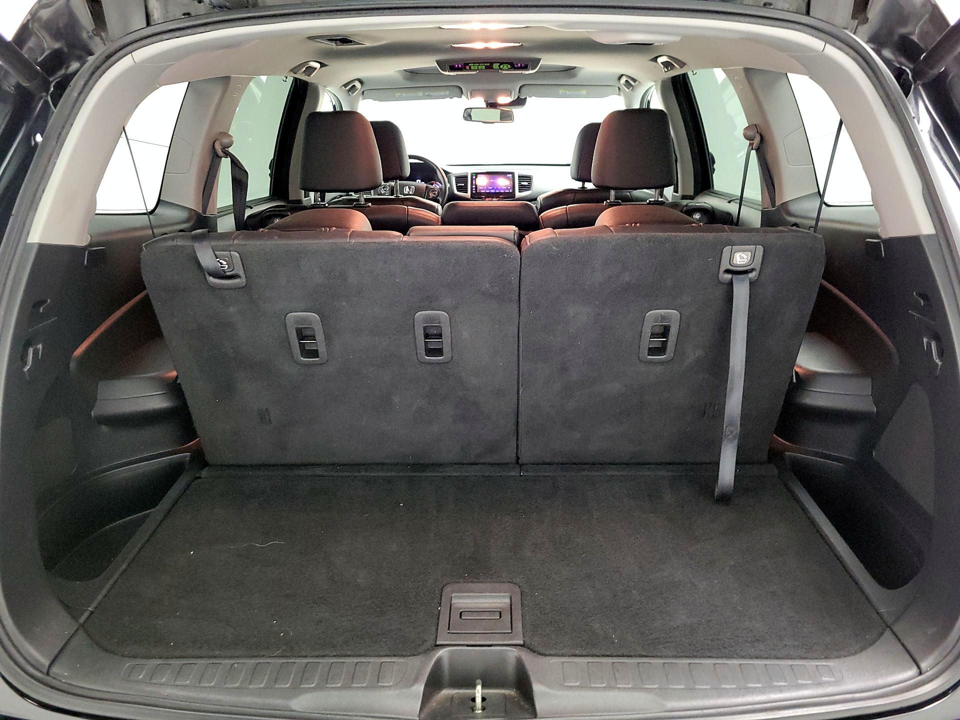 Thumbnail: 2016 Honda Pilot - 16