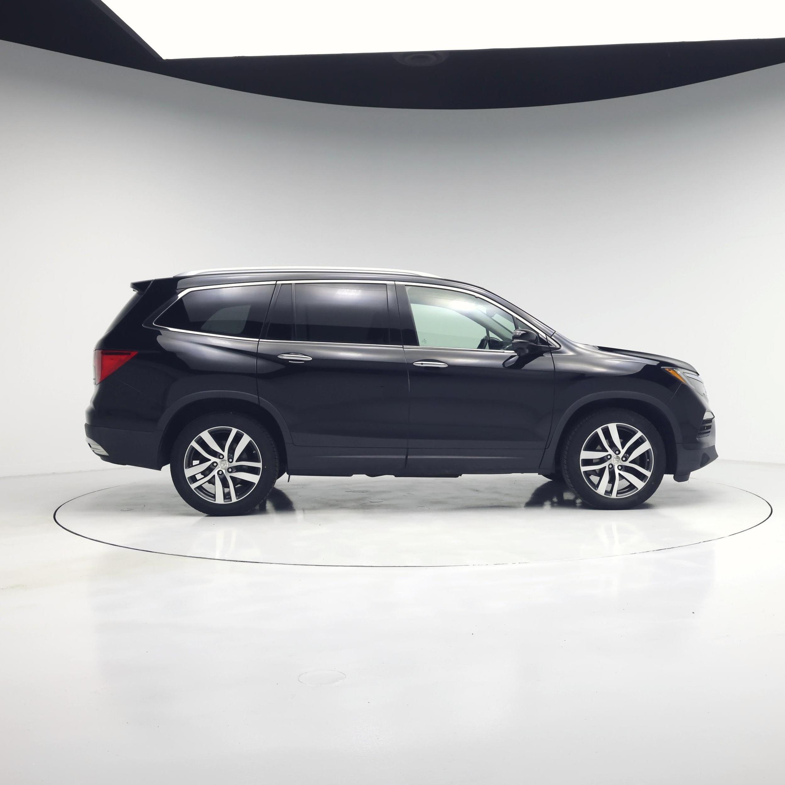 Thumbnail: 2016 Honda Pilot - 7