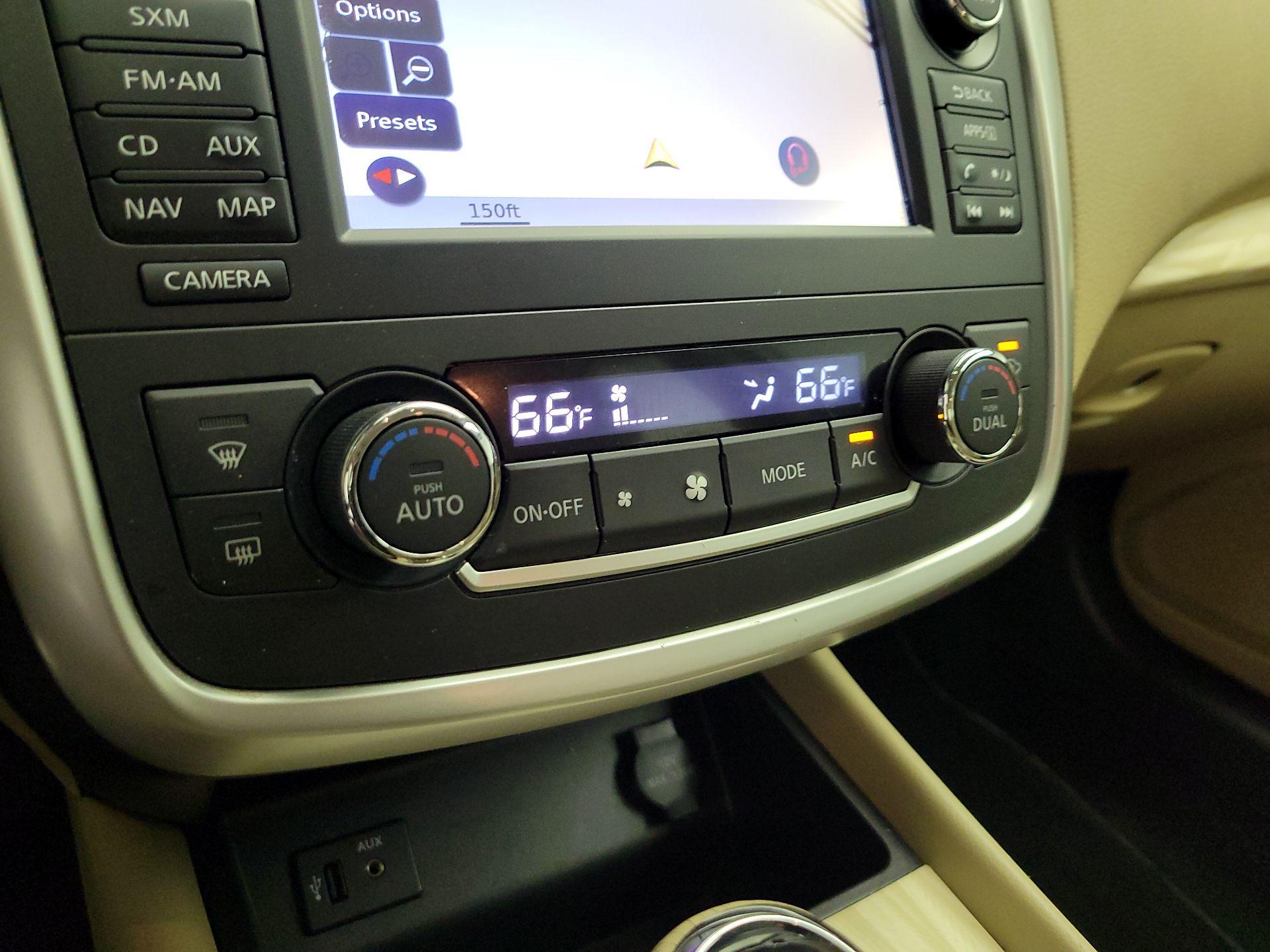 Thumbnail: 2016 Nissan Altima - 14