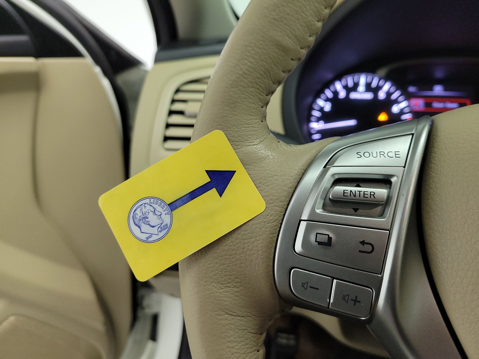 Thumbnail: 2016 Nissan Altima - 19