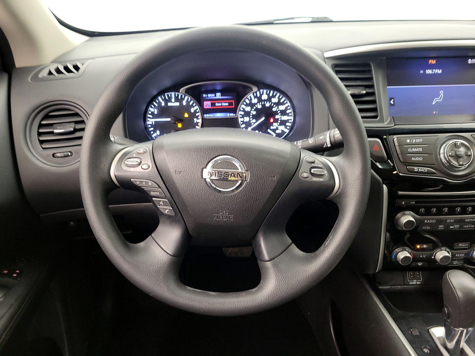 Thumbnail: 2018 Nissan Pathfinder - 10