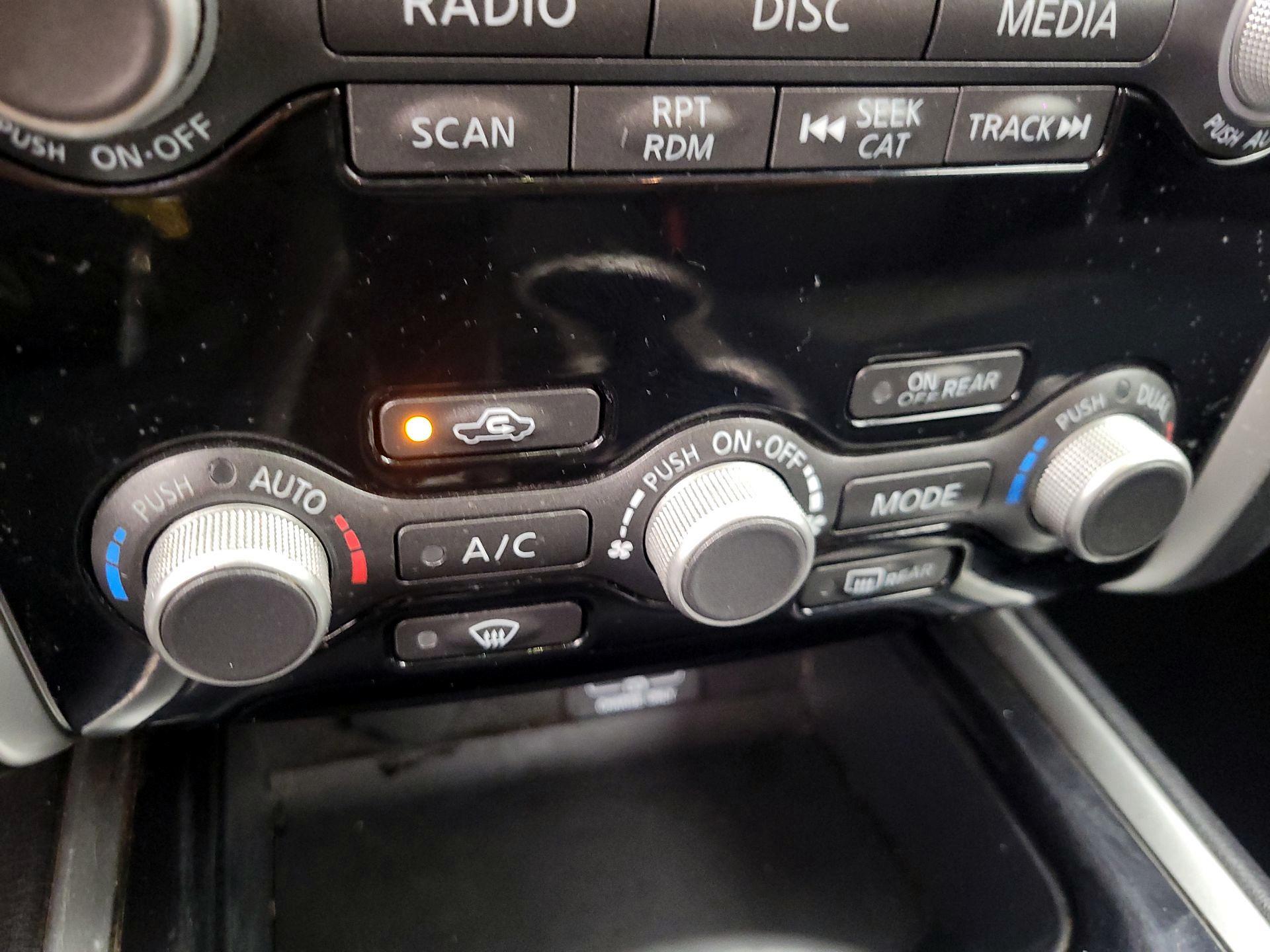 Thumbnail: 2018 Nissan Pathfinder - 16