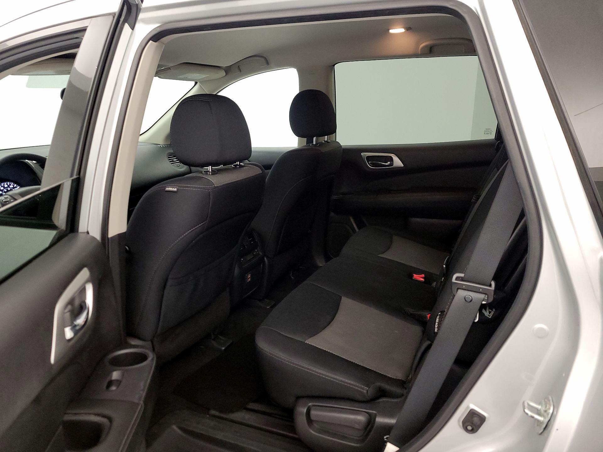 Thumbnail: 2018 Nissan Pathfinder - 19