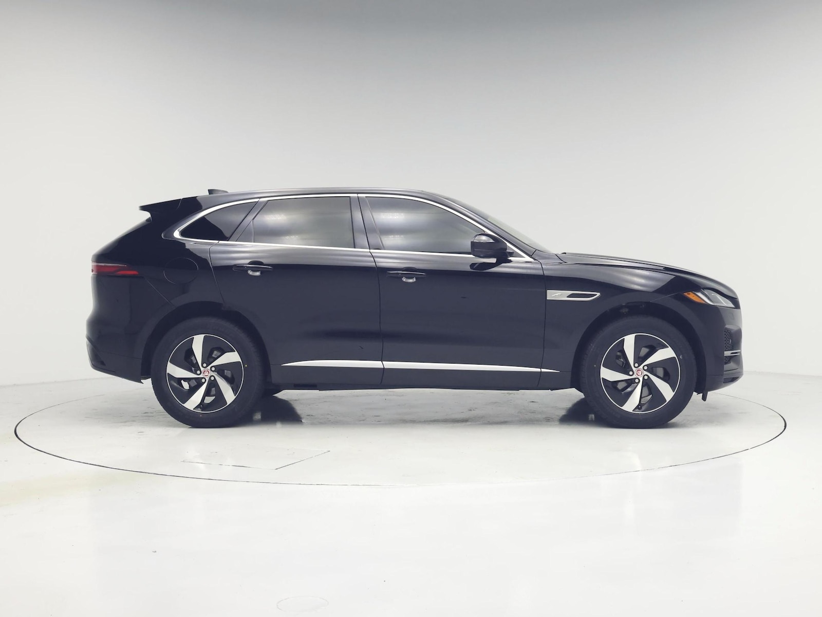 2021 Jaguar F-Pace S - Photo 8