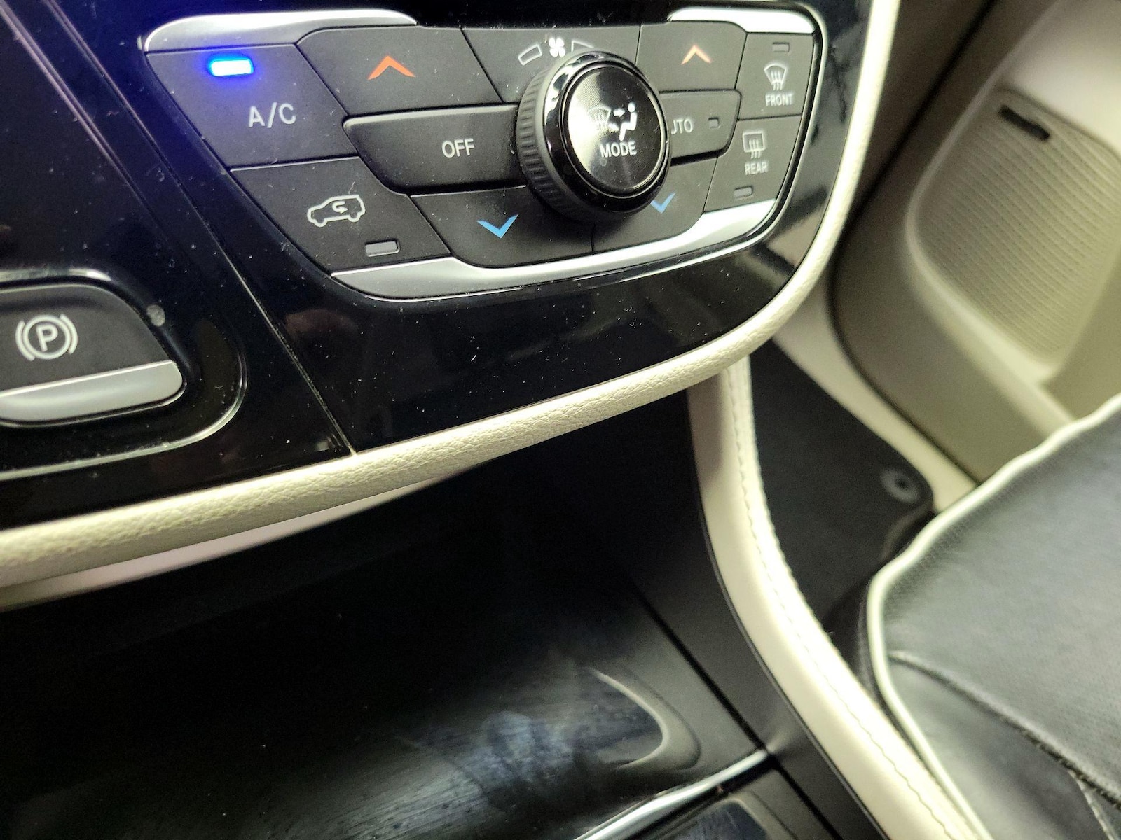 2023 Chrysler Pacifica Limited - Photo 18