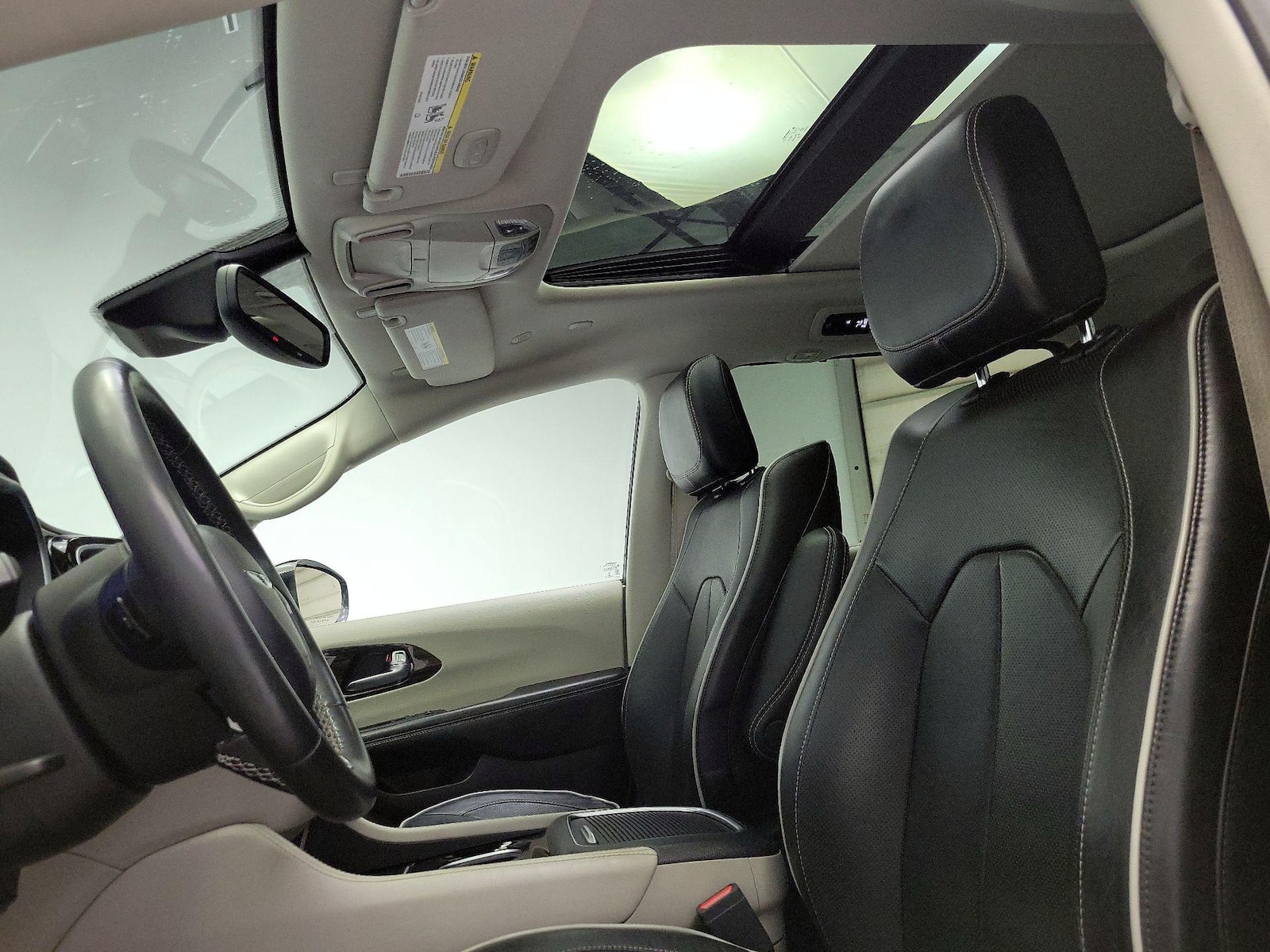 2023 Chrysler Pacifica Limited - Photo 21
