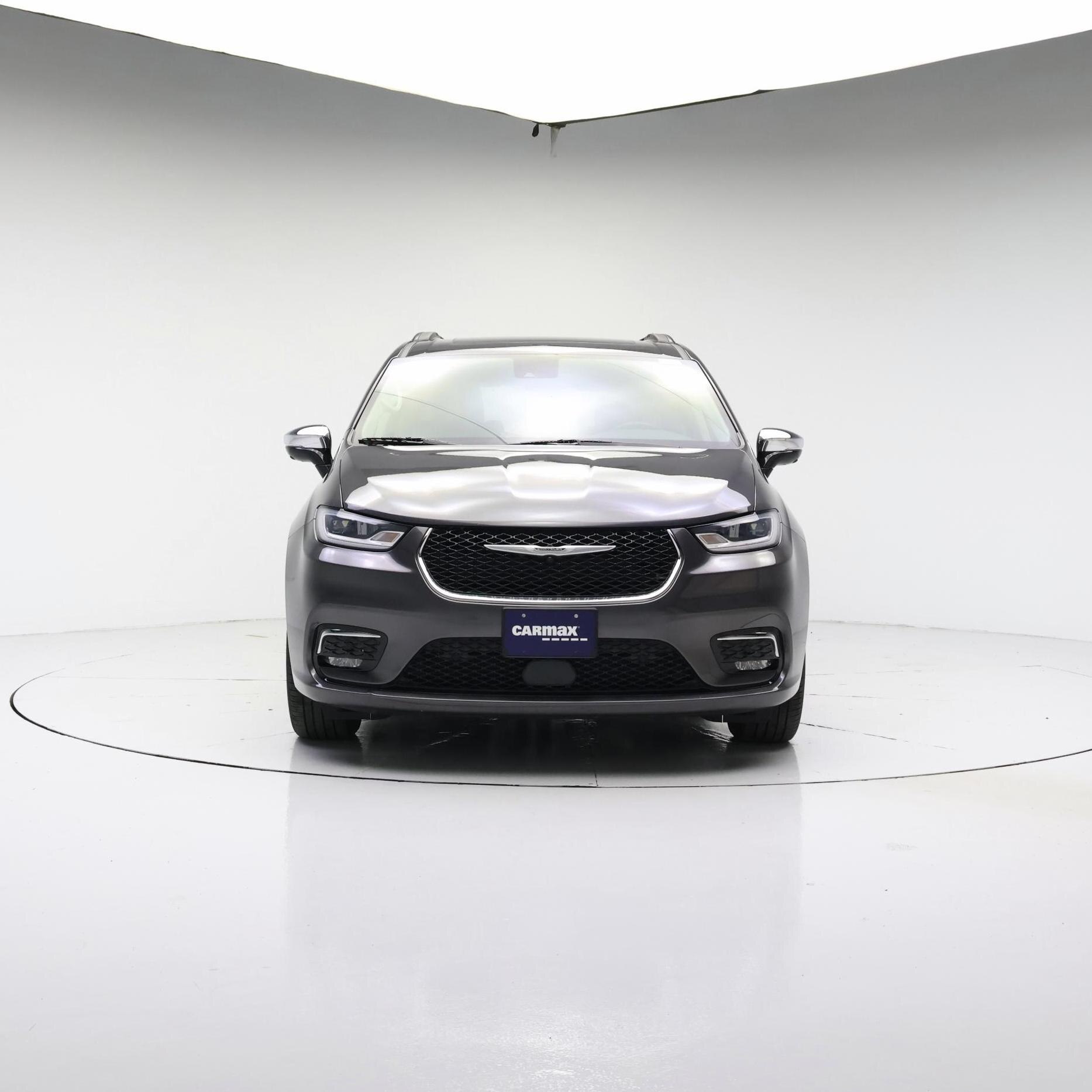 Thumbnail: 2023 Chrysler Pacifica - 5