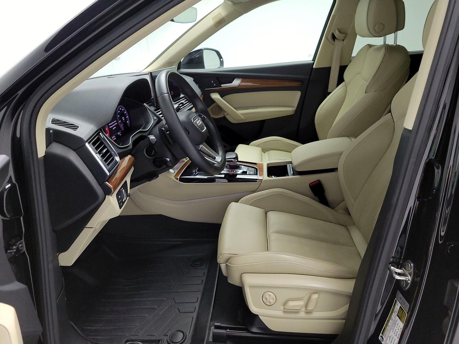 Thumbnail: 2021 Audi Q5 - 11