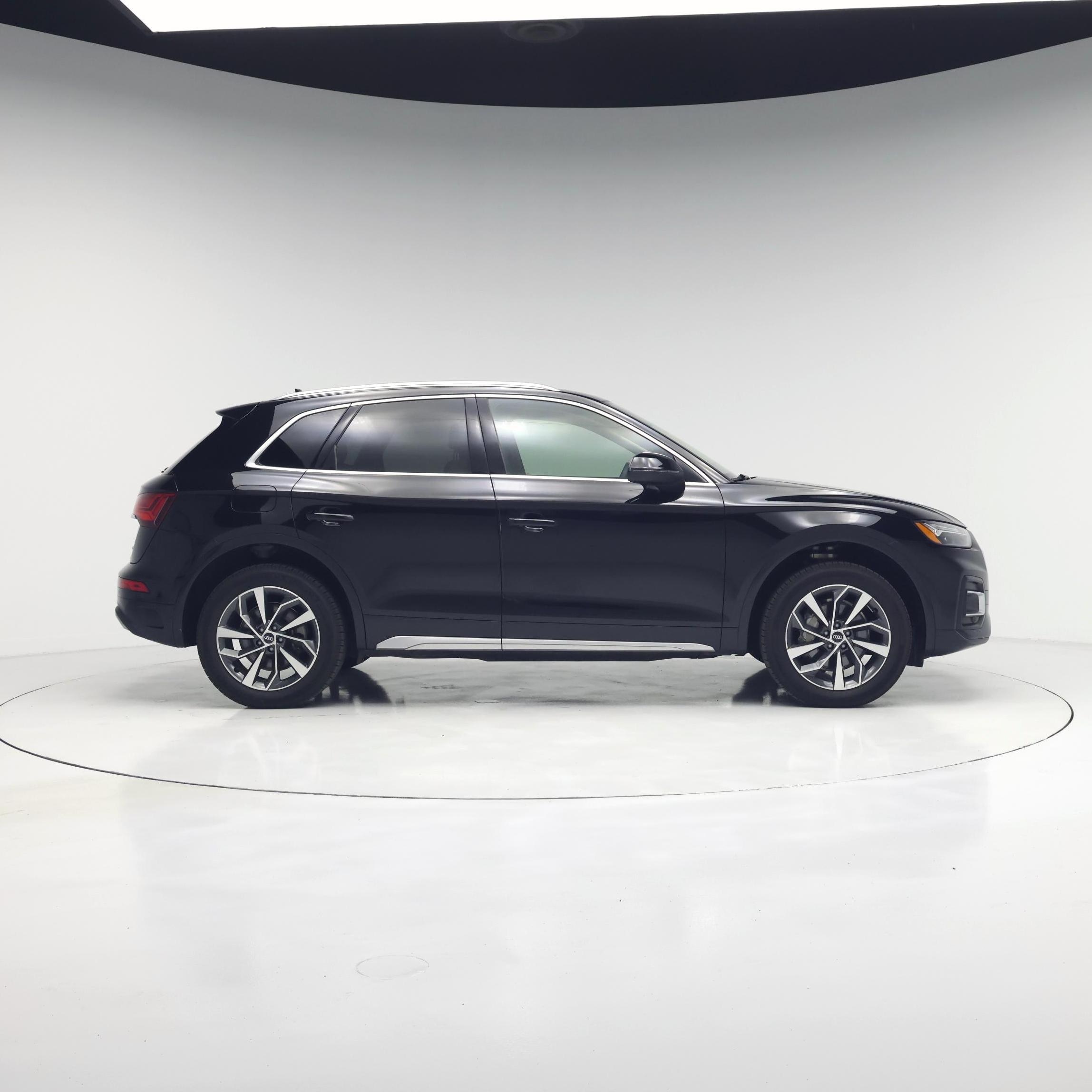 Thumbnail: 2021 Audi Q5 - 7