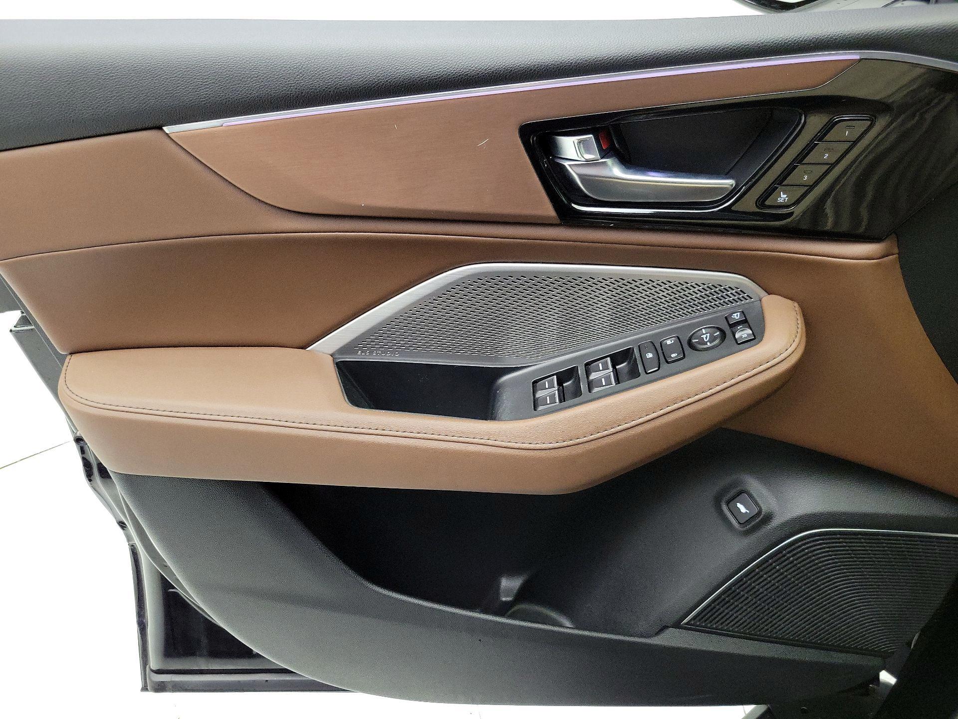 Thumbnail: 2023 Acura MDX - 12