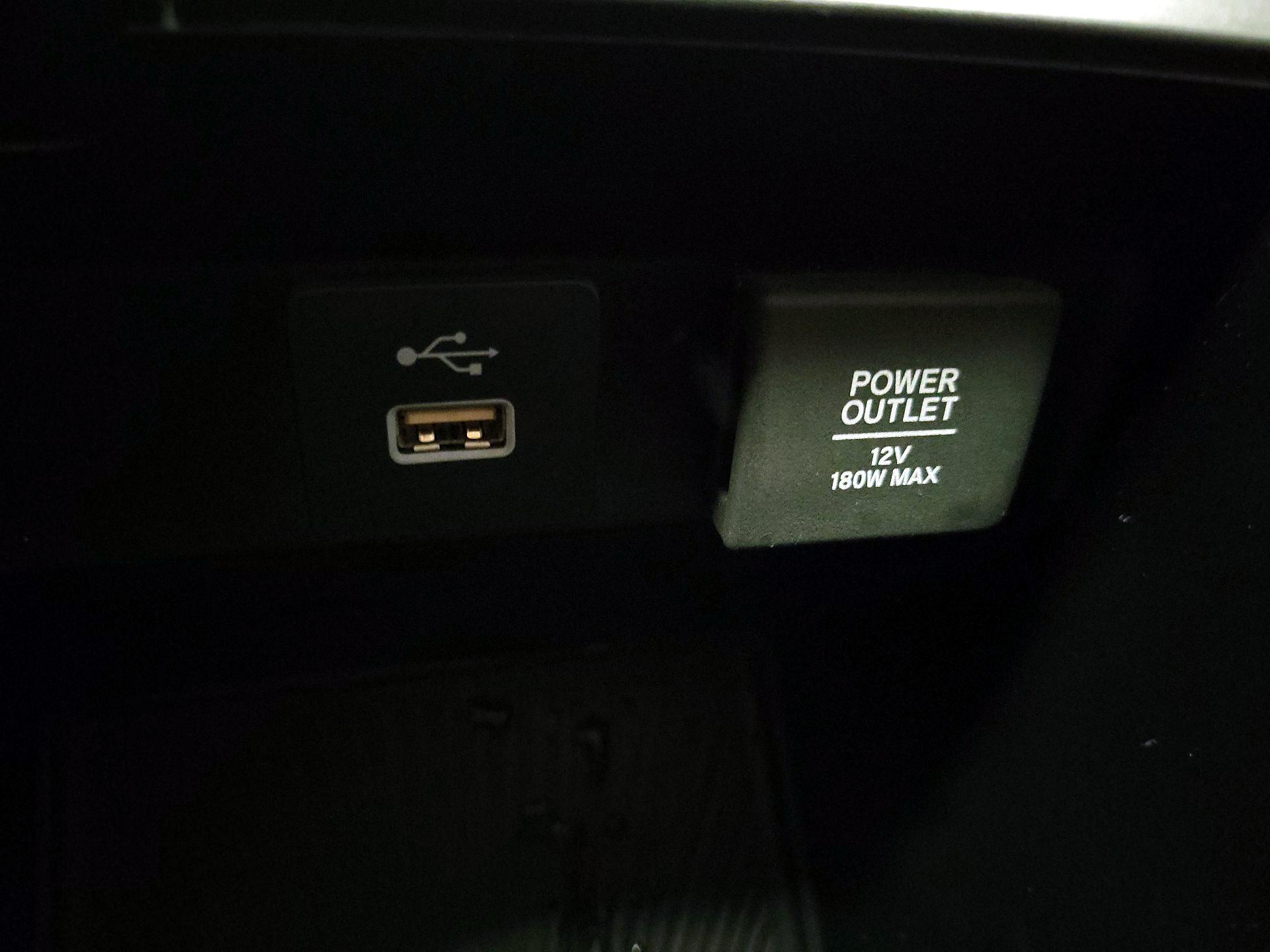 Thumbnail: 2023 Acura MDX - 18