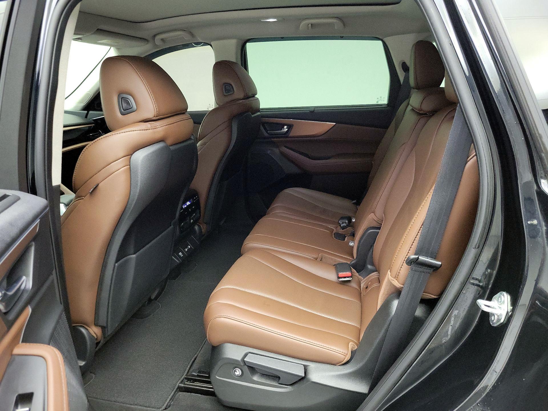 Thumbnail: 2023 Acura MDX - 20