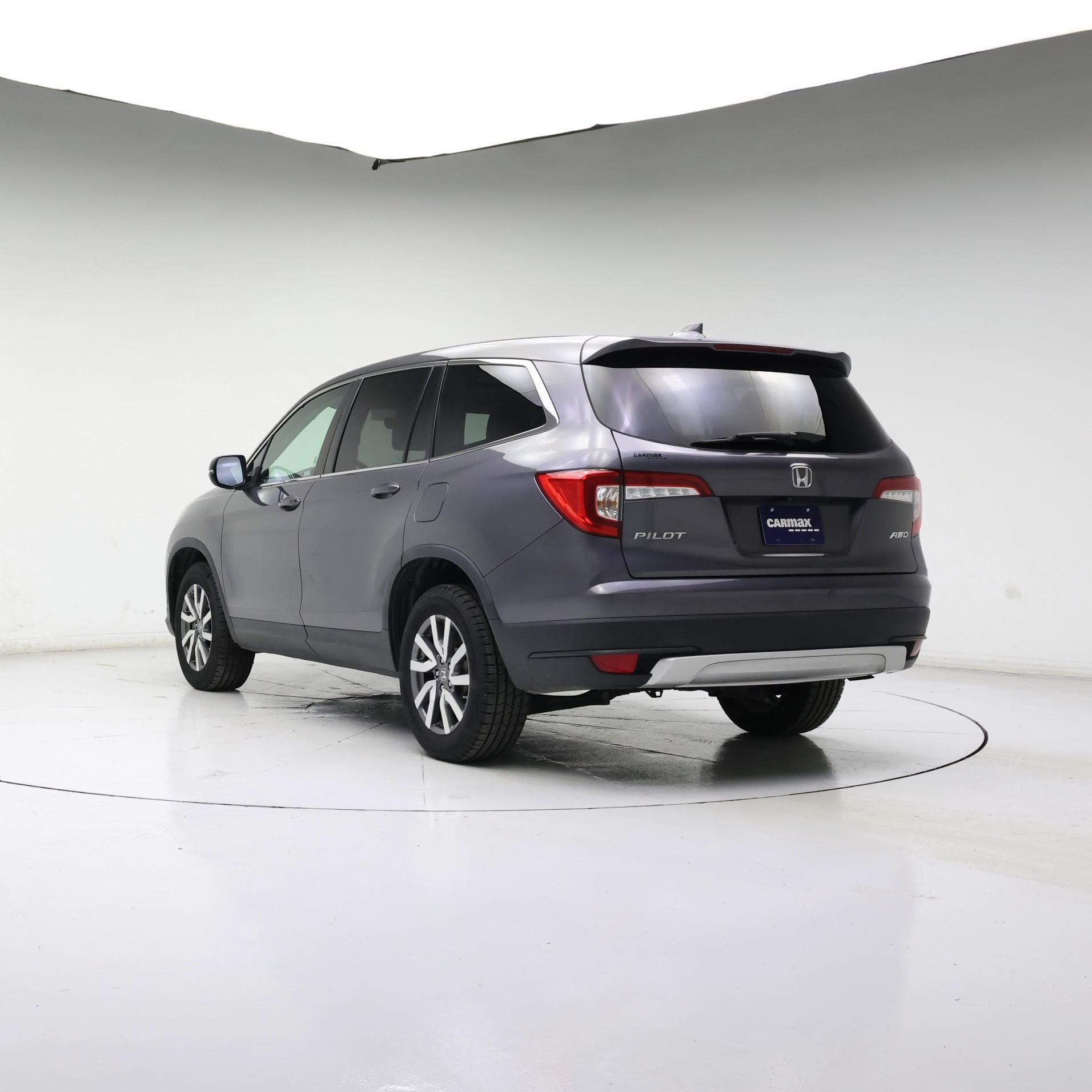 Thumbnail: 2019 Honda Pilot - 2