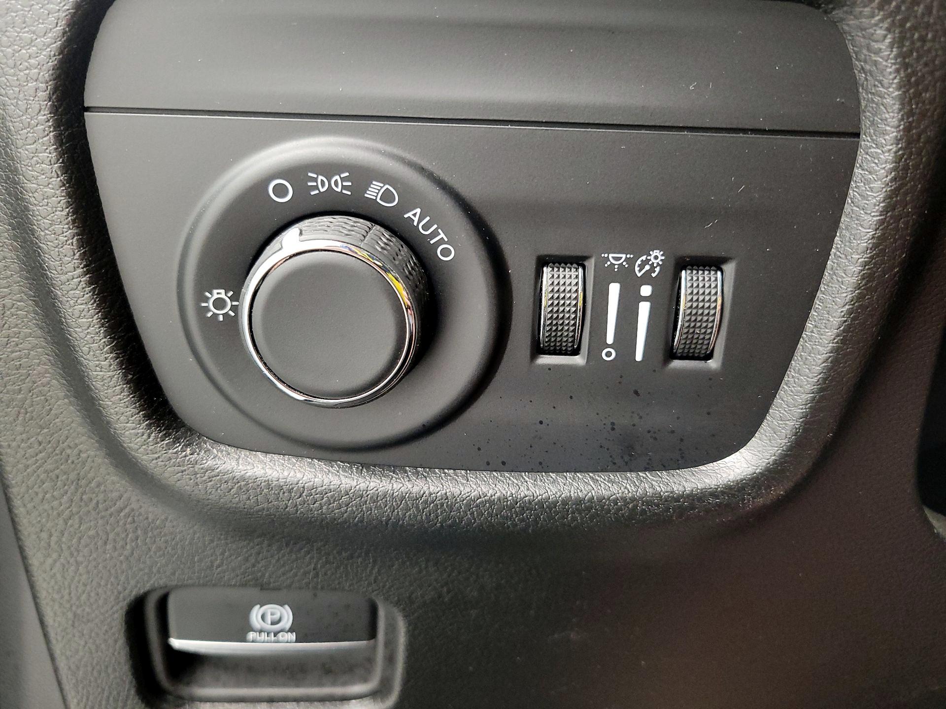 Thumbnail: 2024 Jeep Grand Cherokee - 13