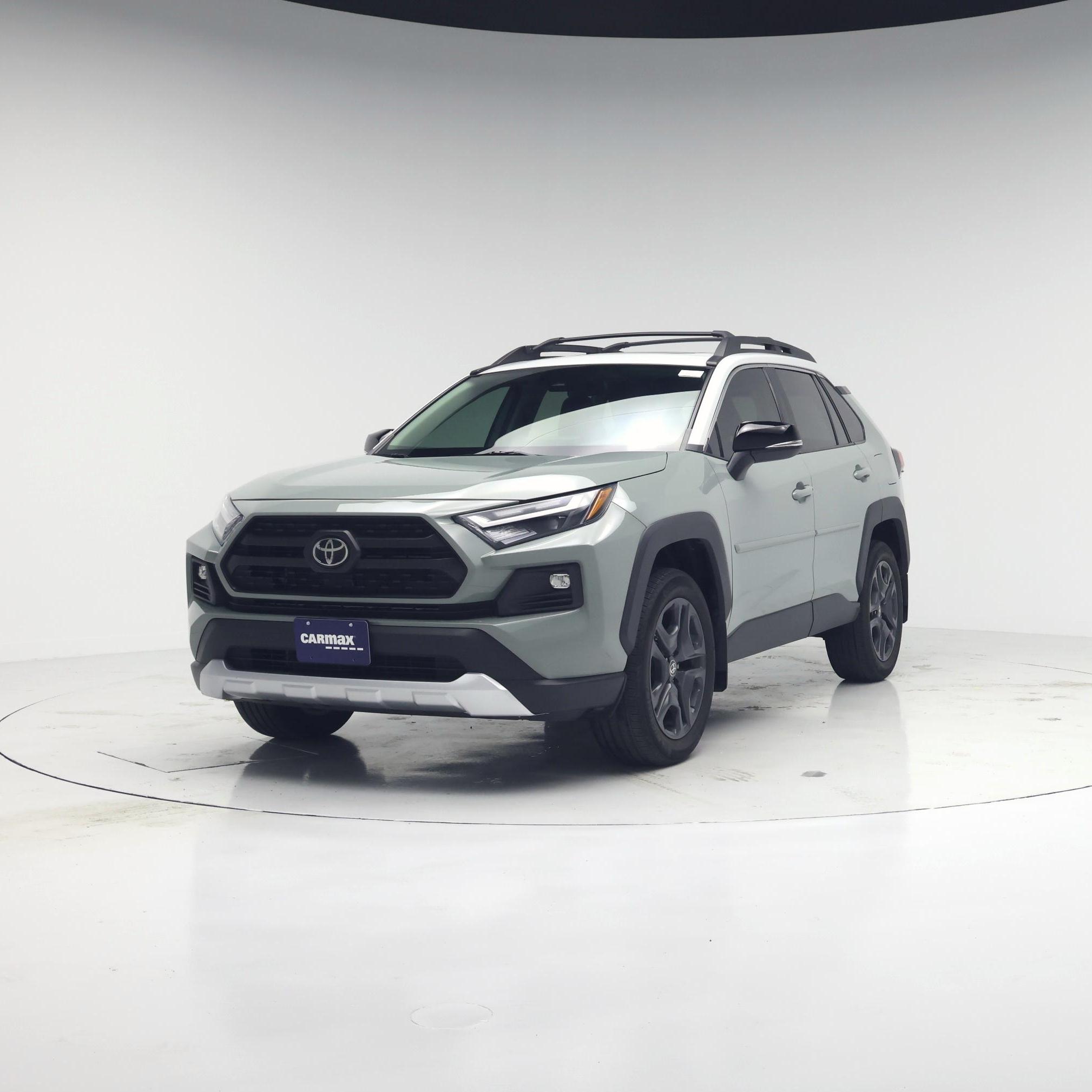 Thumbnail: 2022 Toyota RAV4 - 4