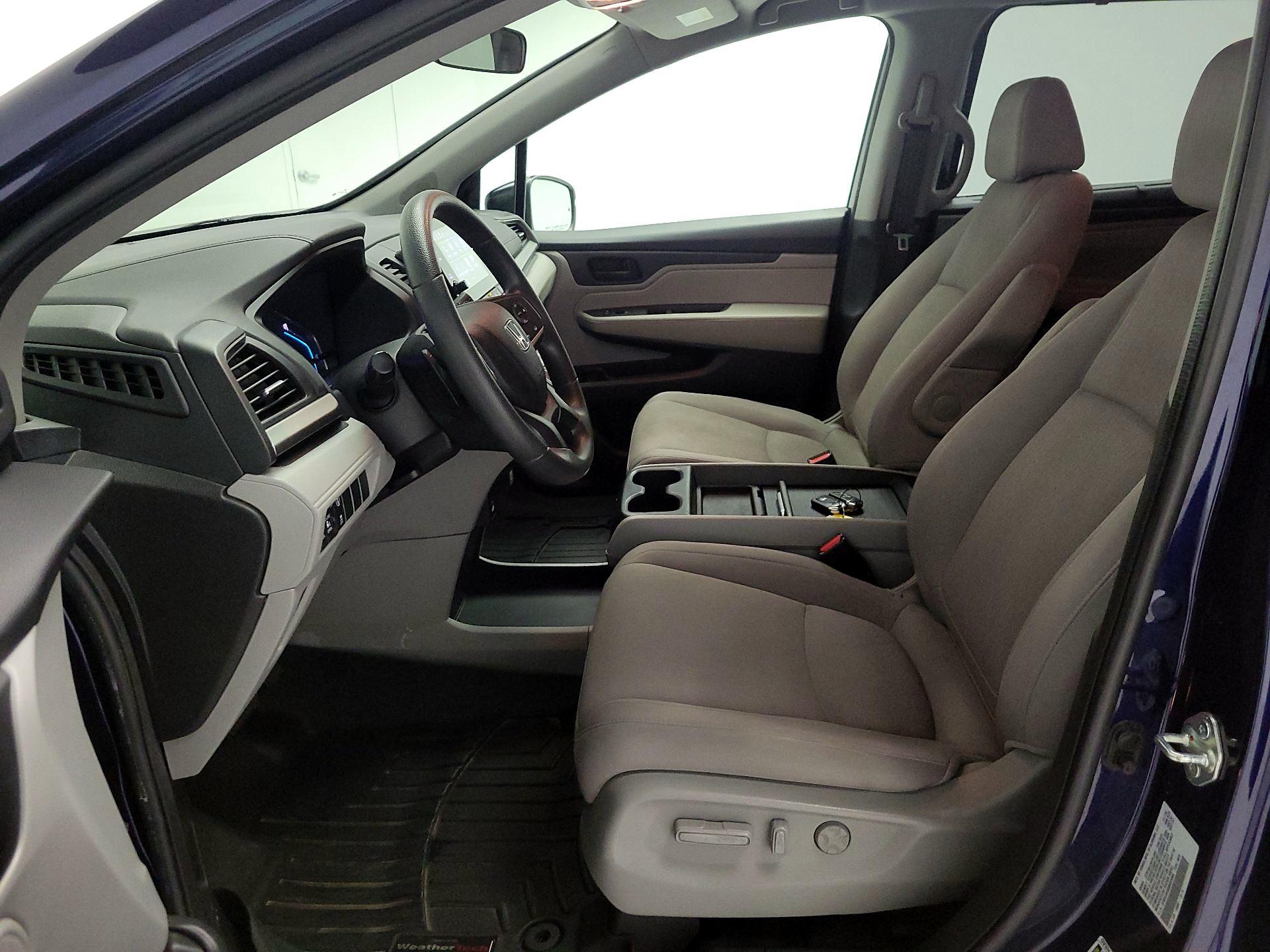 Thumbnail: 2021 Honda Odyssey - 11