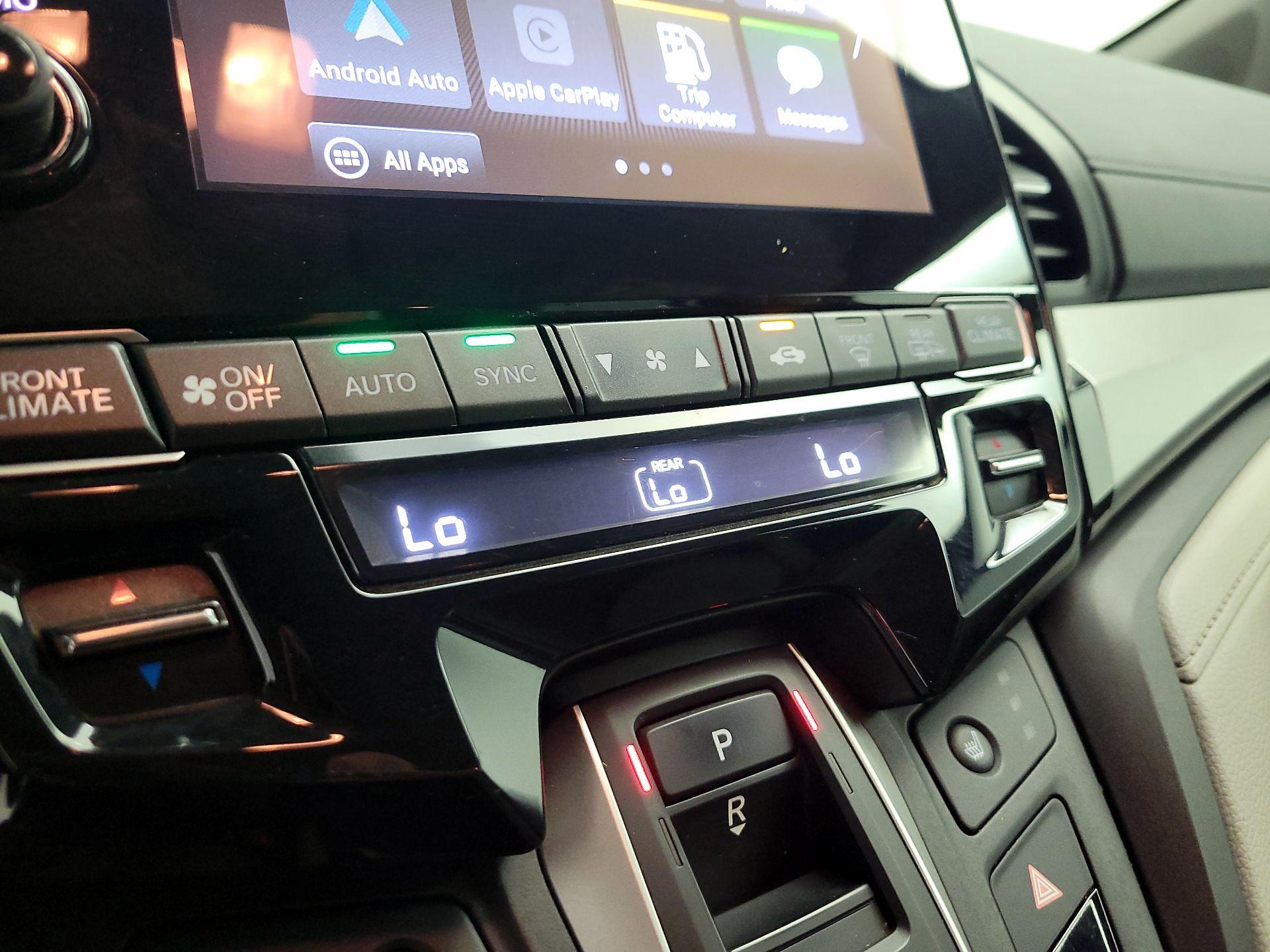 Thumbnail: 2021 Honda Odyssey - 14