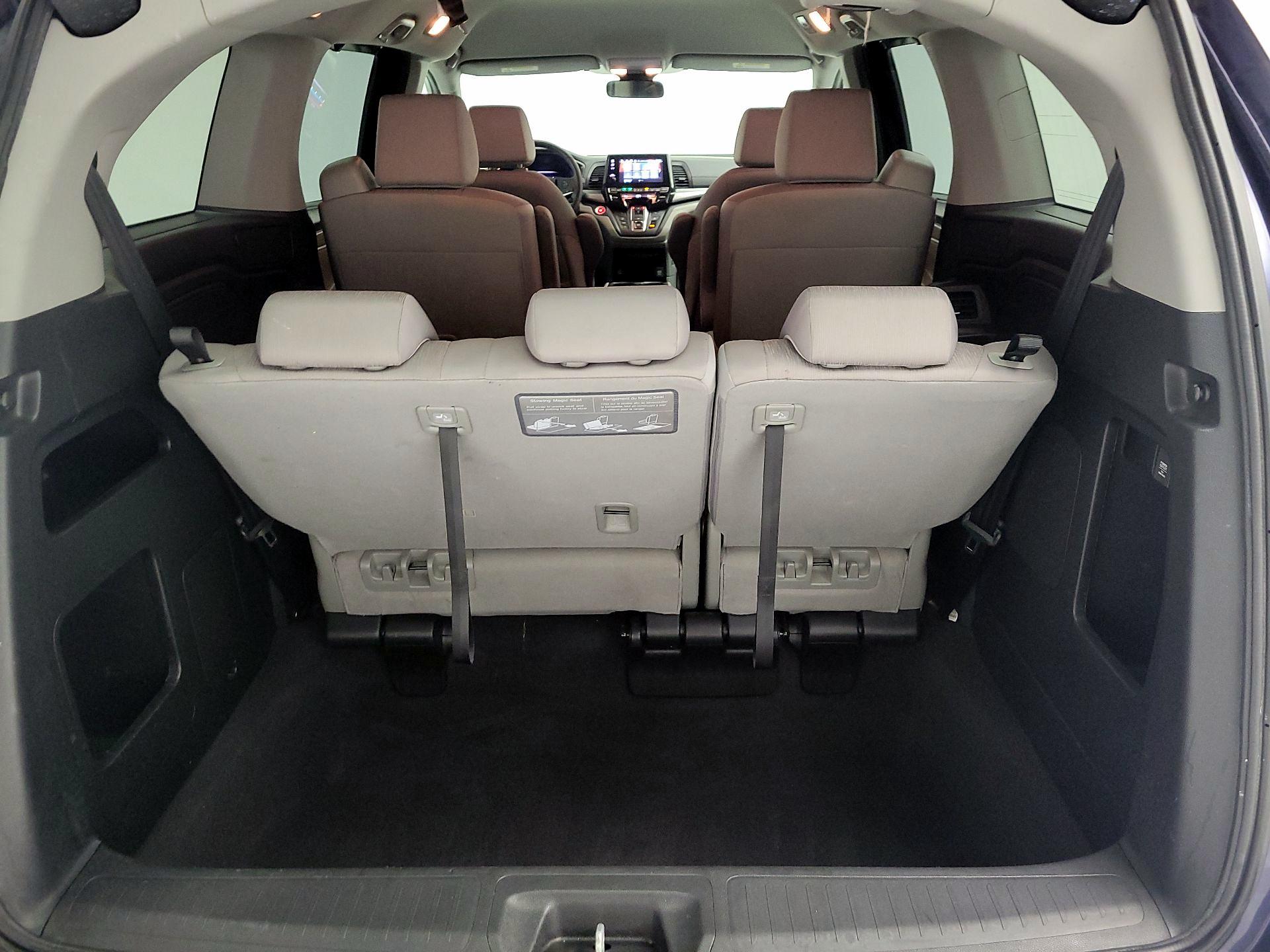 Thumbnail: 2021 Honda Odyssey - 16