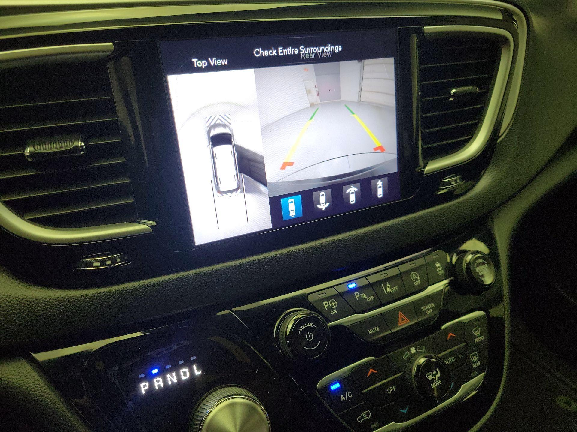 Thumbnail: 2020 Chrysler Pacifica - 15