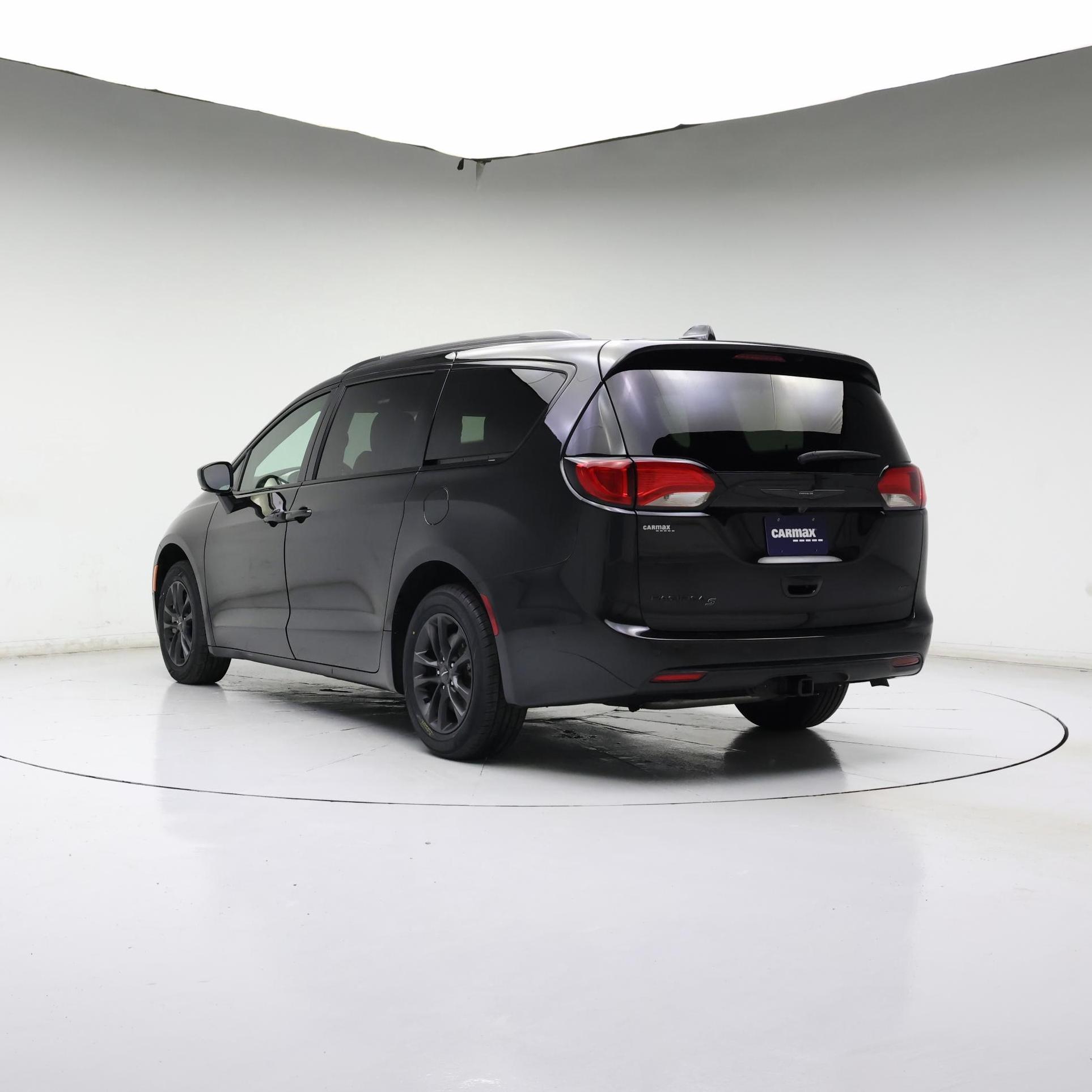 Thumbnail: 2020 Chrysler Pacifica - 2