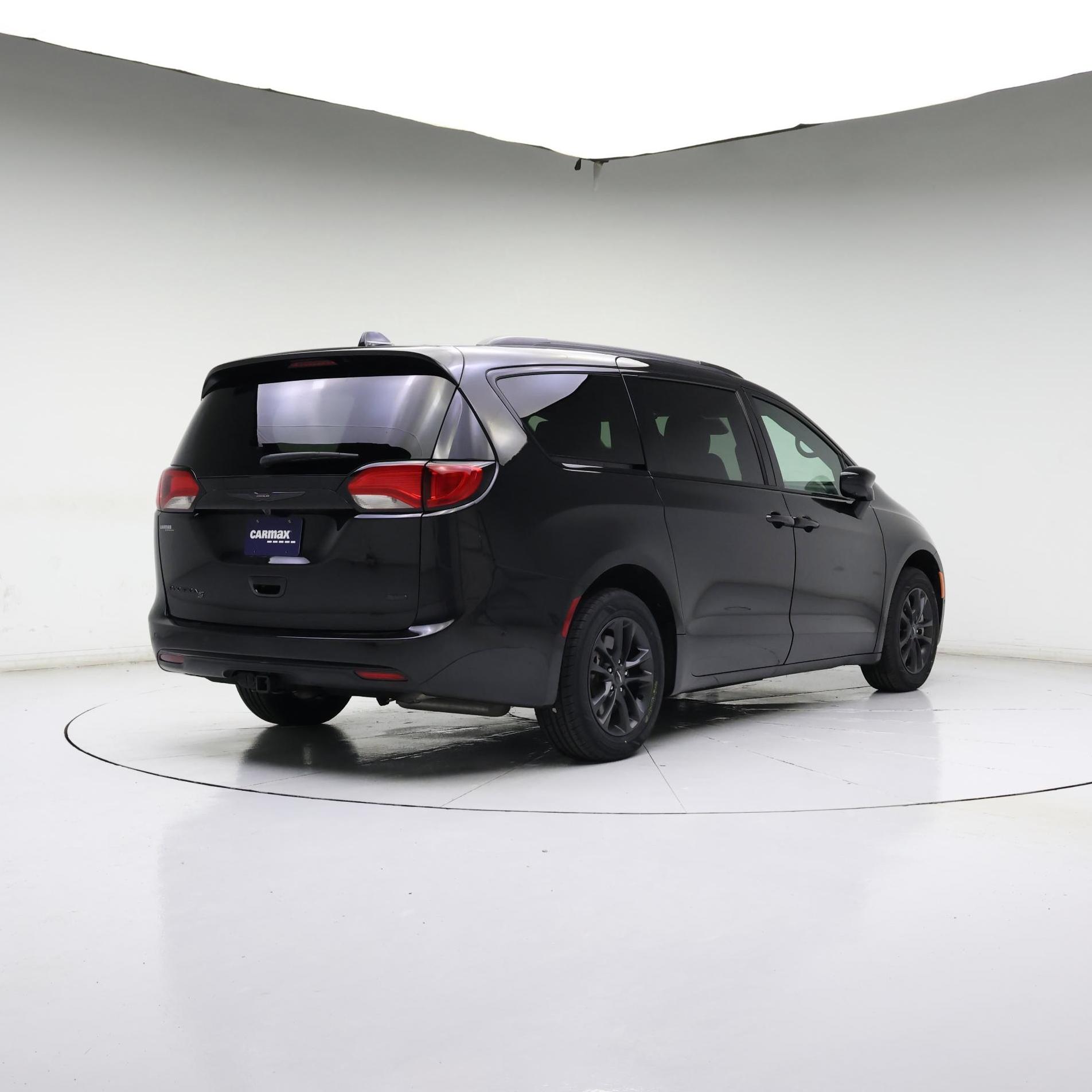 Thumbnail: 2020 Chrysler Pacifica - 8