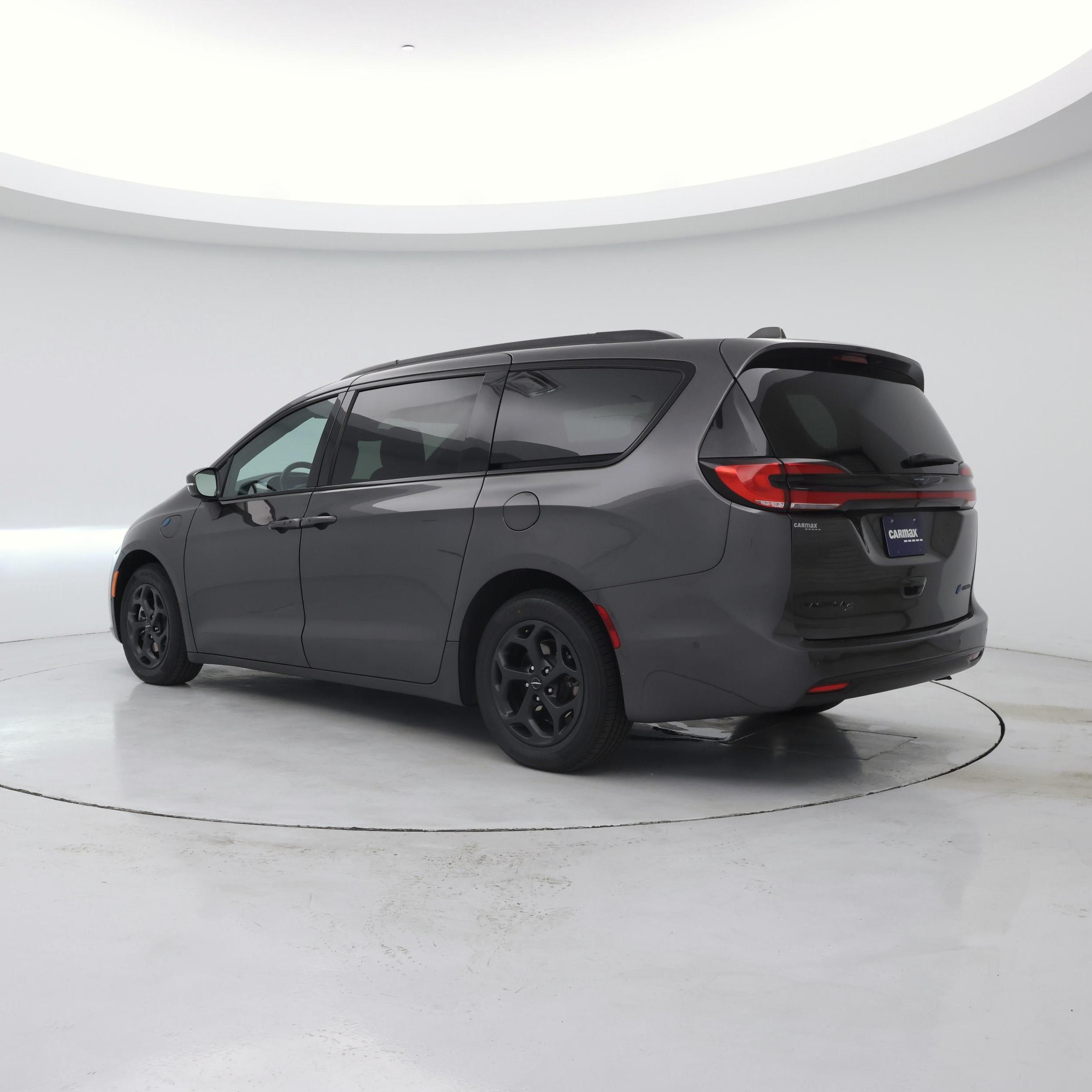 Thumbnail: 2021 Chrysler Pacifica - 2