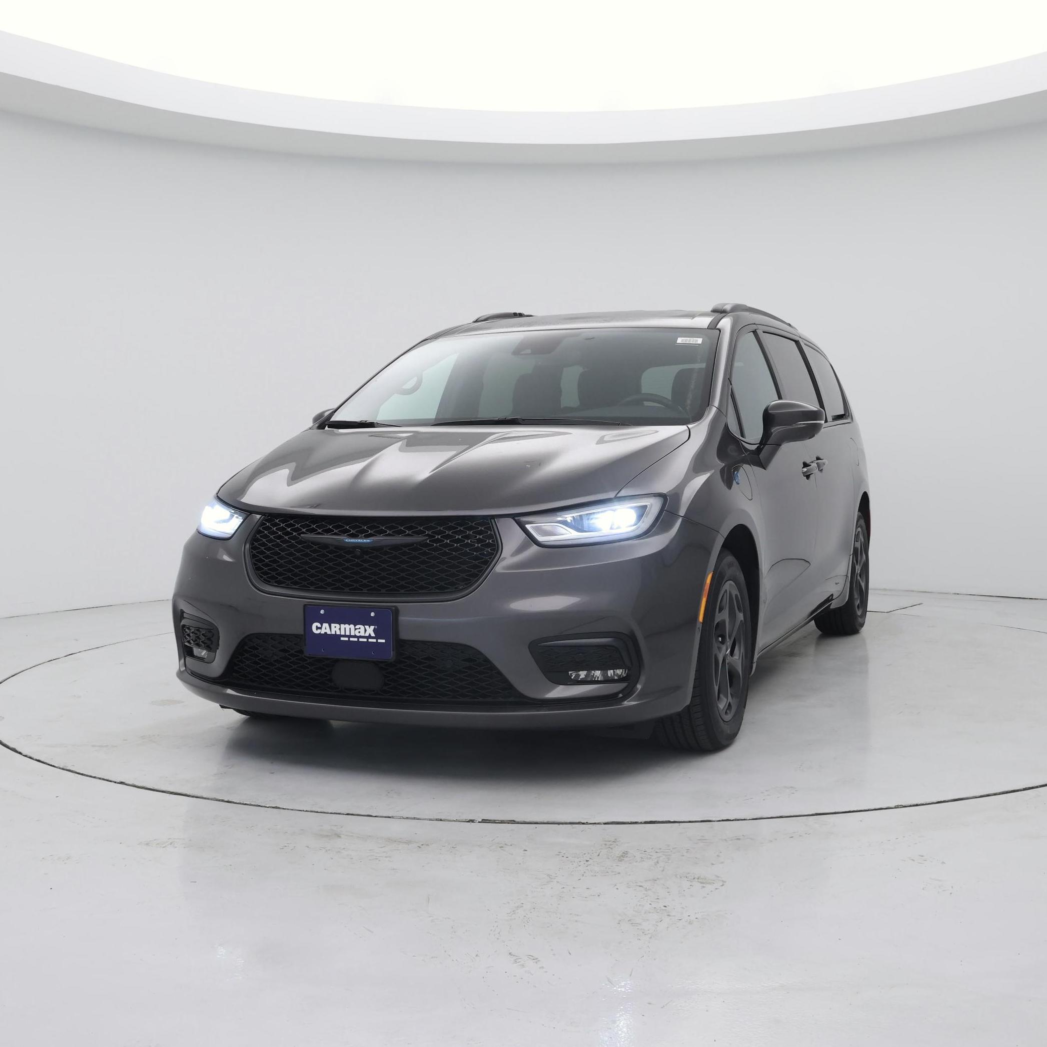 Thumbnail: 2021 Chrysler Pacifica - 4