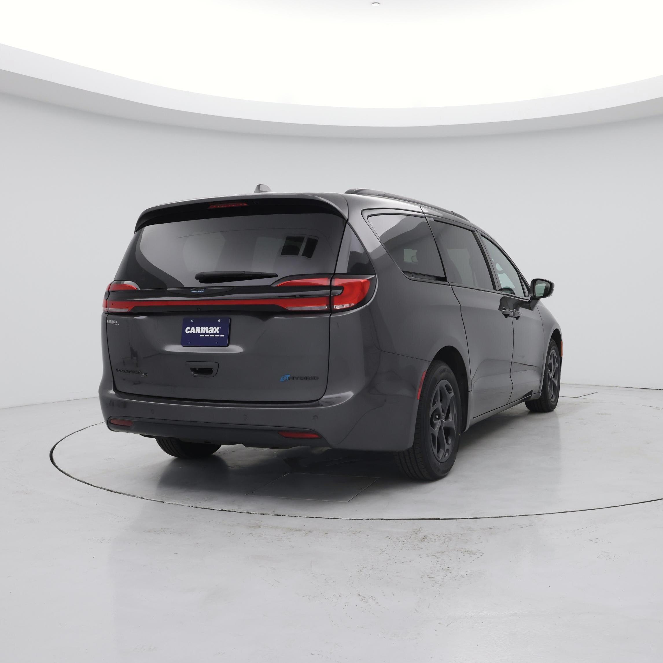 Thumbnail: 2021 Chrysler Pacifica - 8