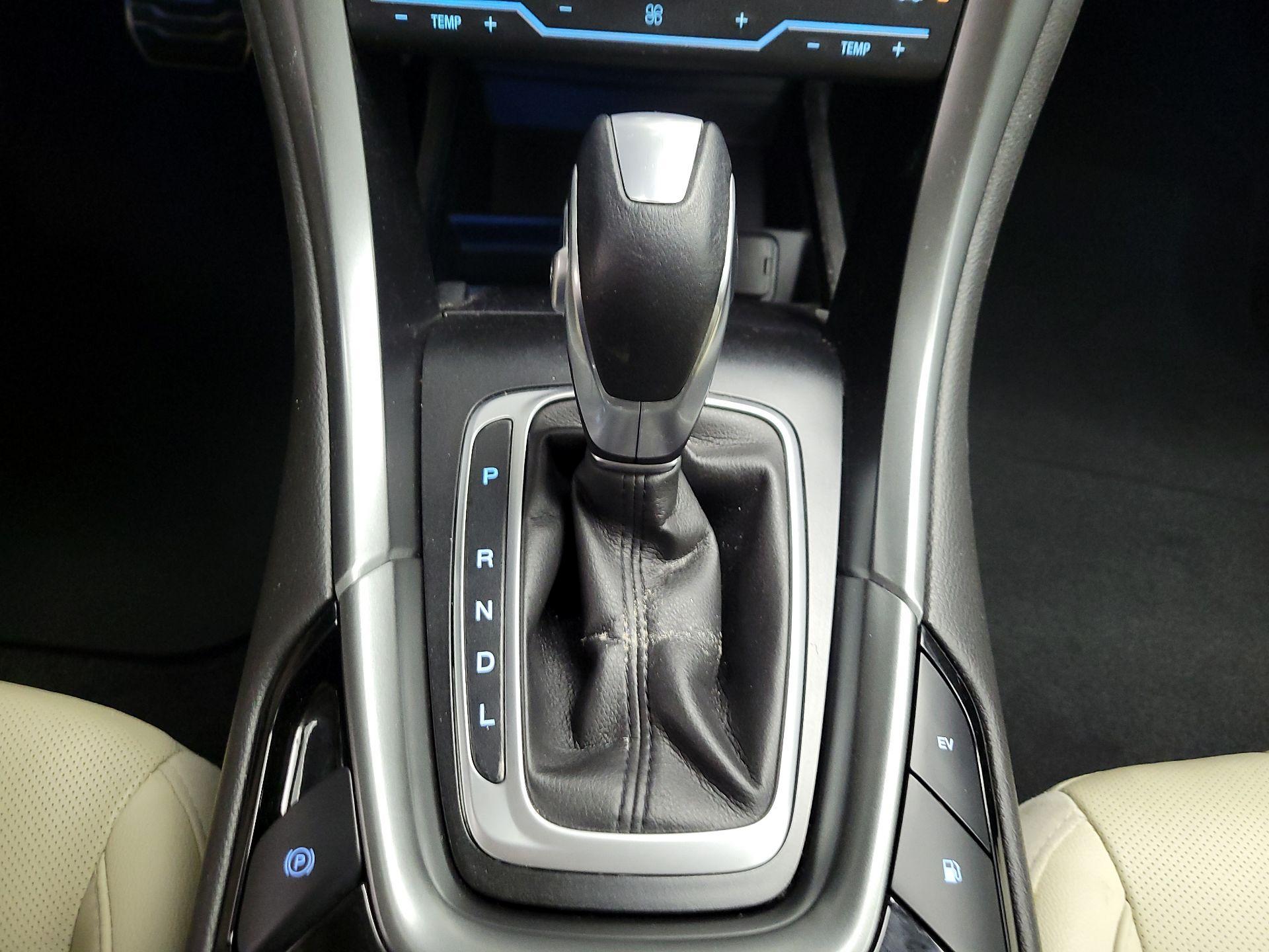 Thumbnail: 2014 Ford Fusion - 17