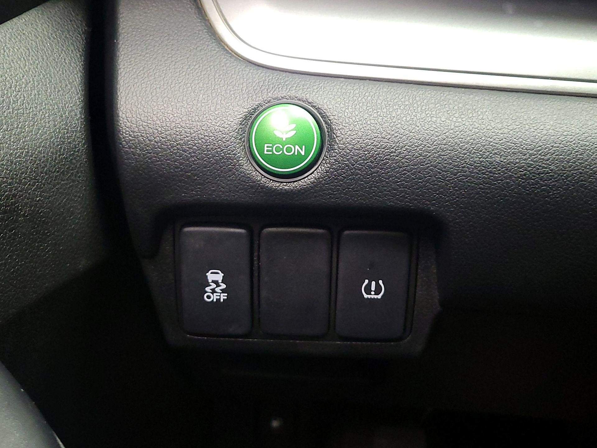 Thumbnail: 2016 Honda CR-V - 13