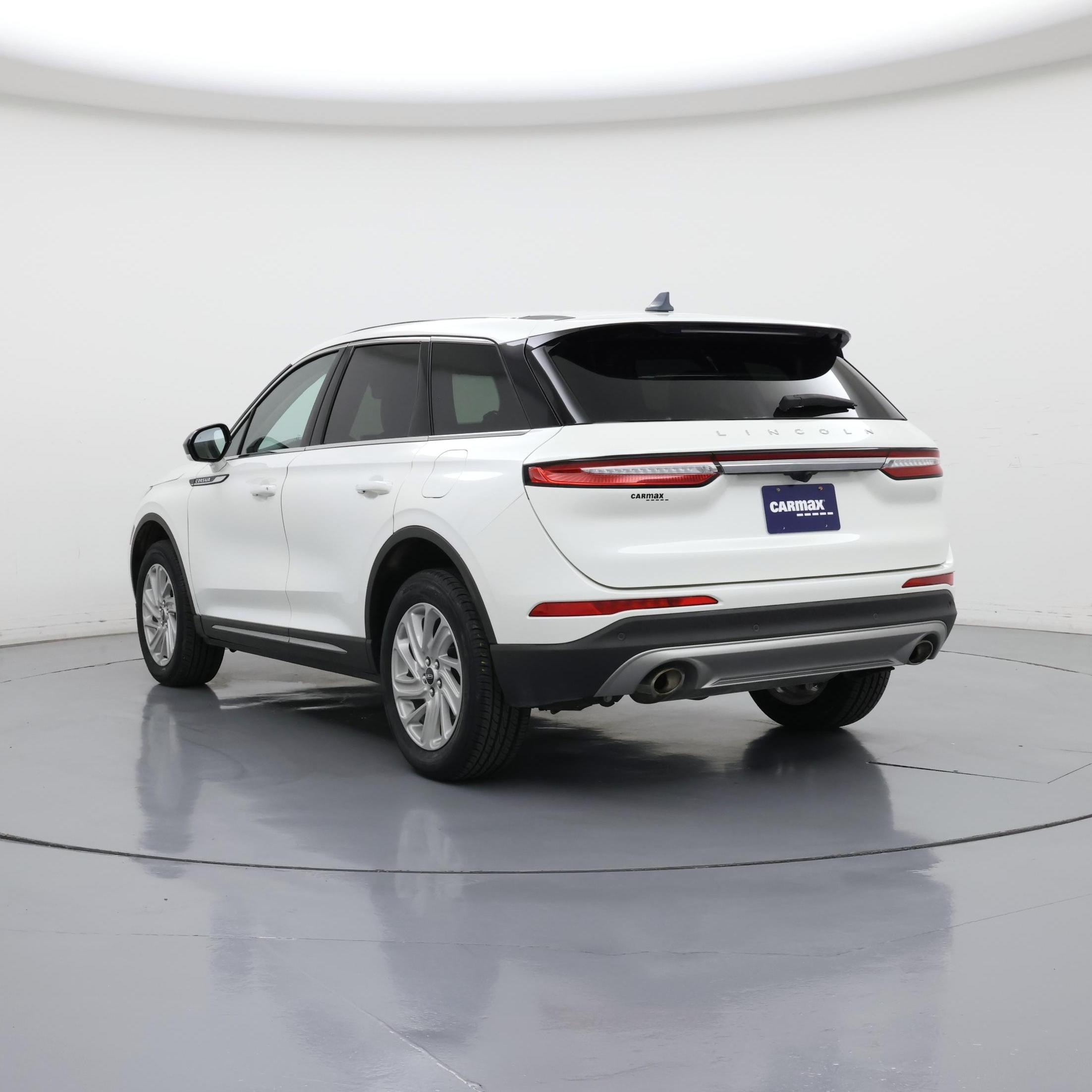 Thumbnail: 2023 Lincoln Corsair - 2