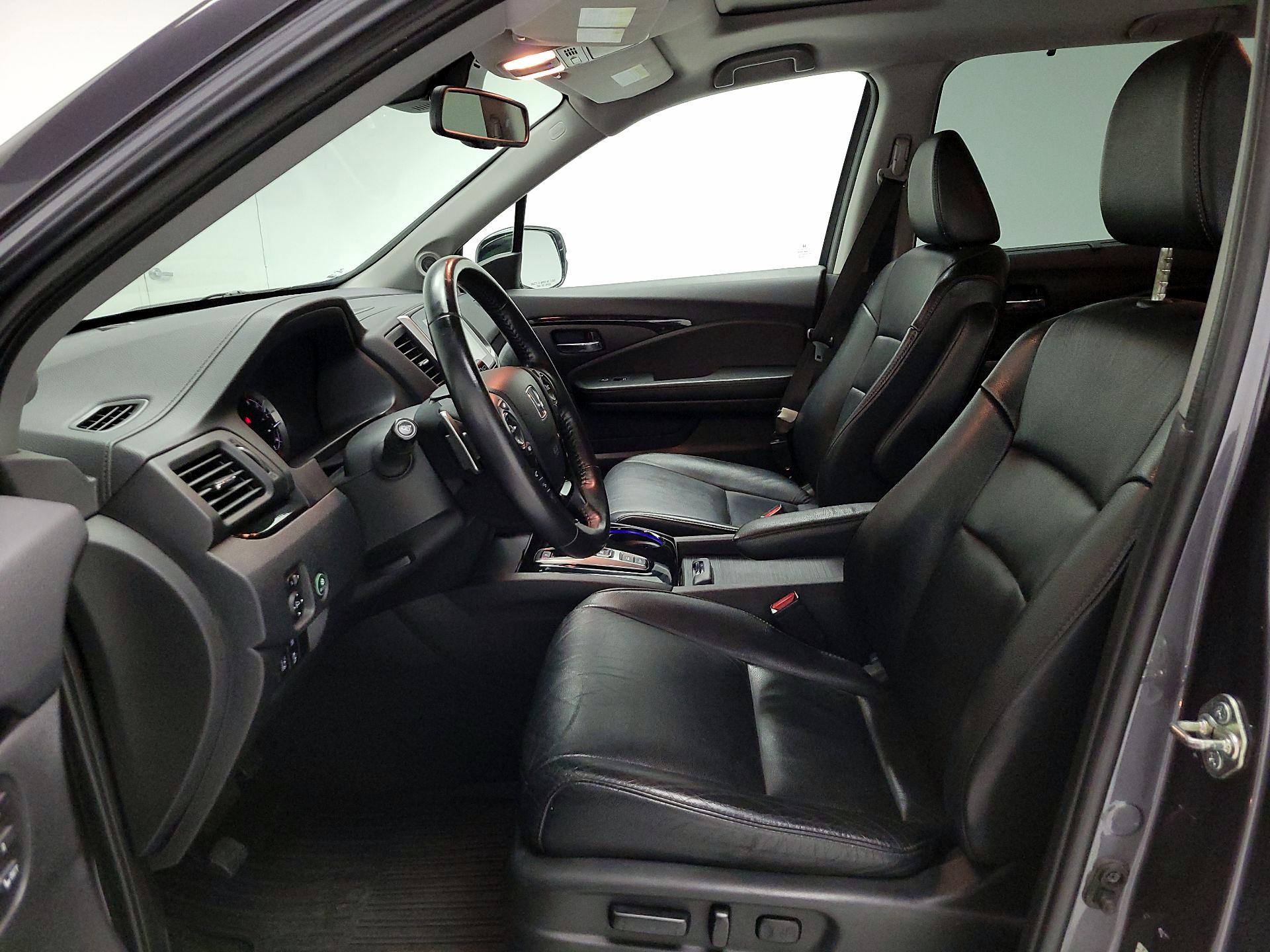 Thumbnail: 2016 Honda Pilot - 11