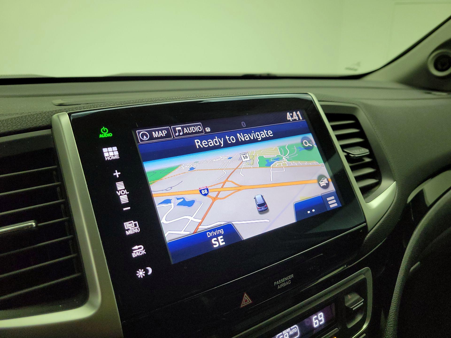 Thumbnail: 2016 Honda Pilot - 14