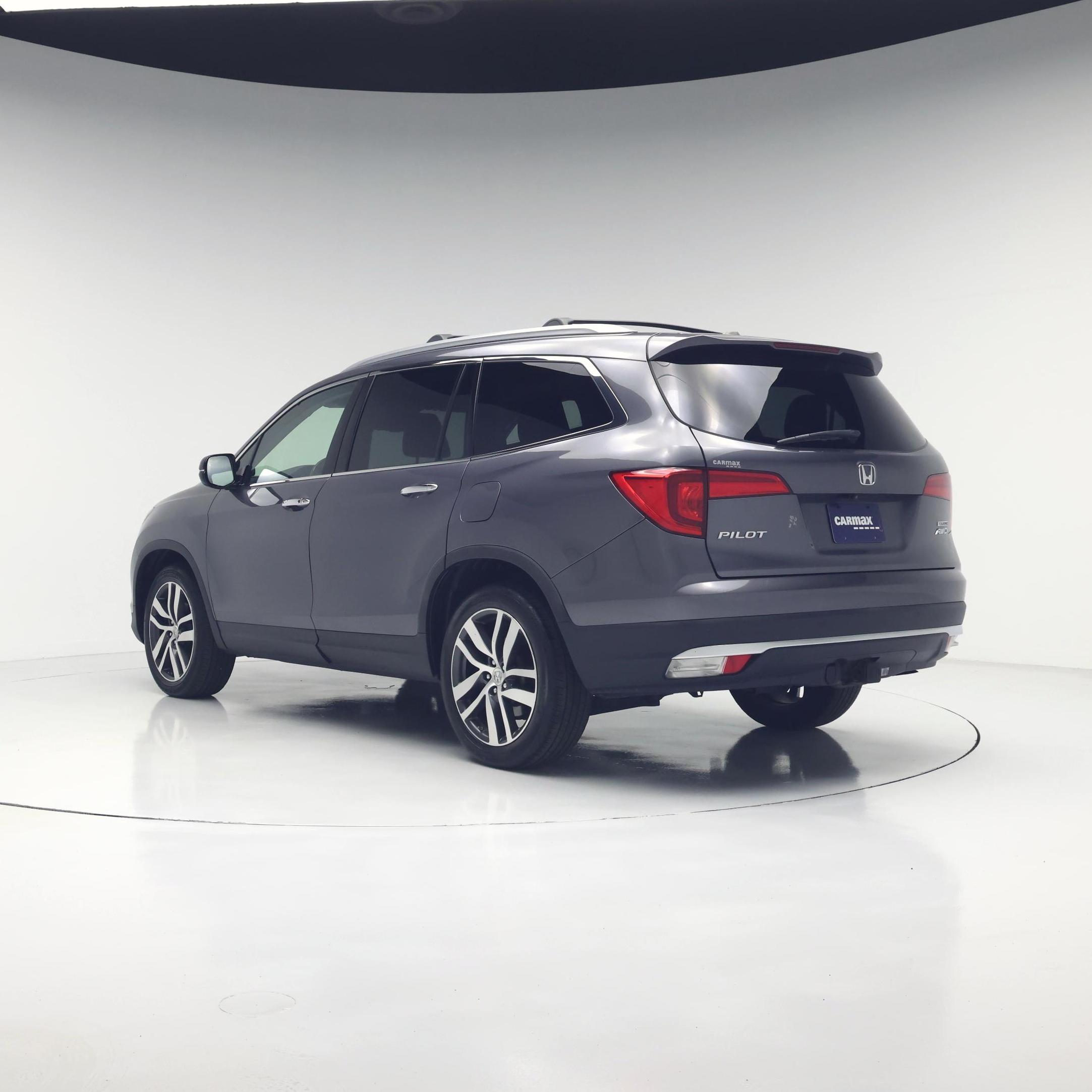 Thumbnail: 2016 Honda Pilot - 2