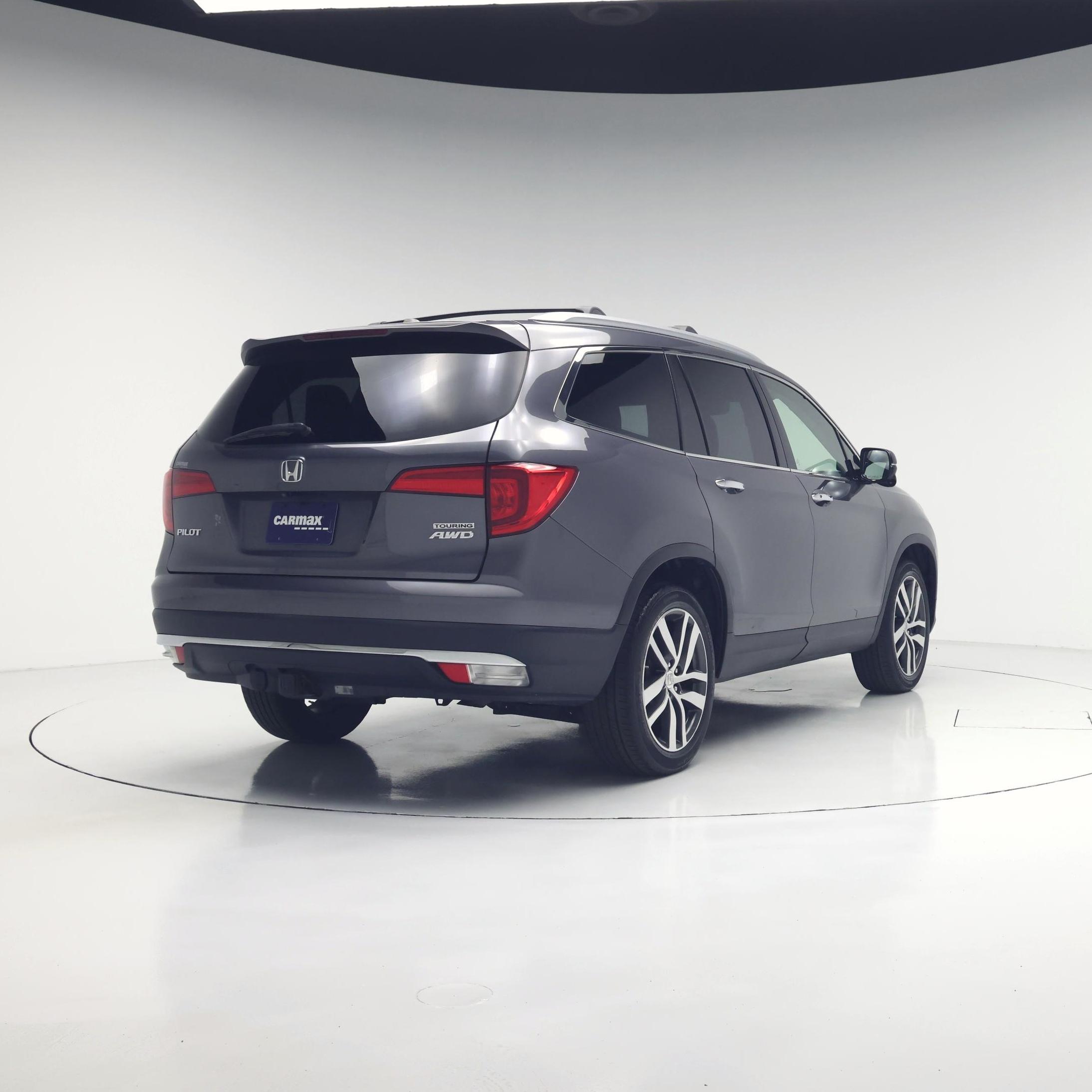 Thumbnail: 2016 Honda Pilot - 8
