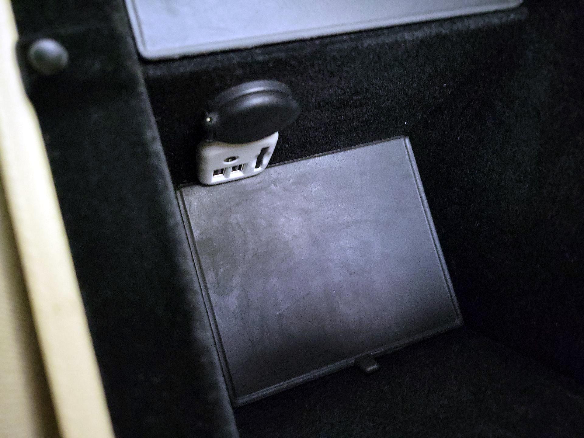 Thumbnail: 2018 Cadillac CTS - 19