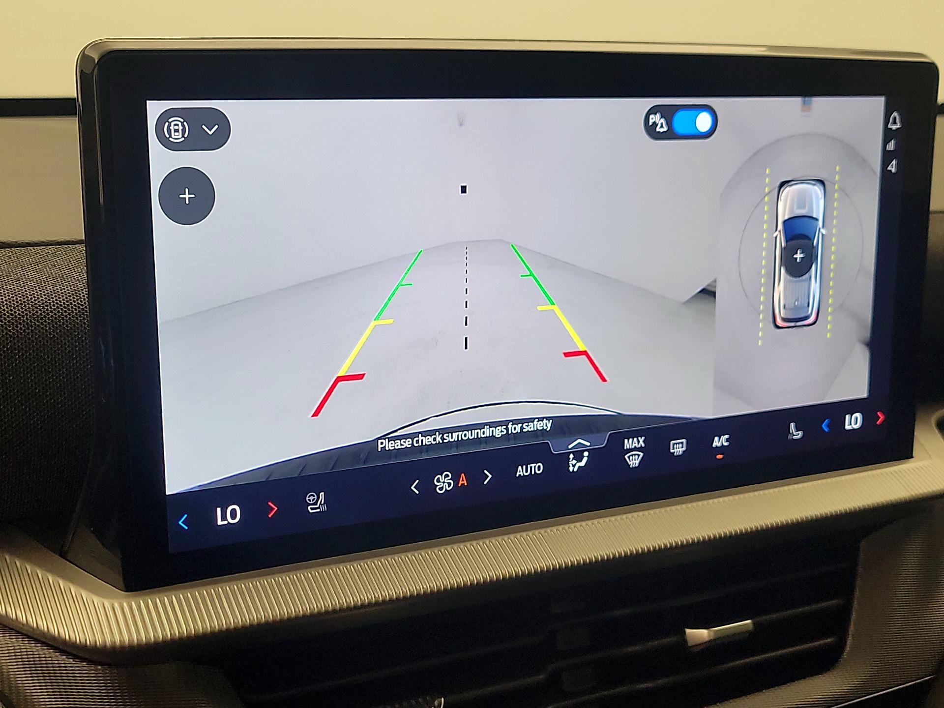 Thumbnail: 2025 Ford Explorer - 15