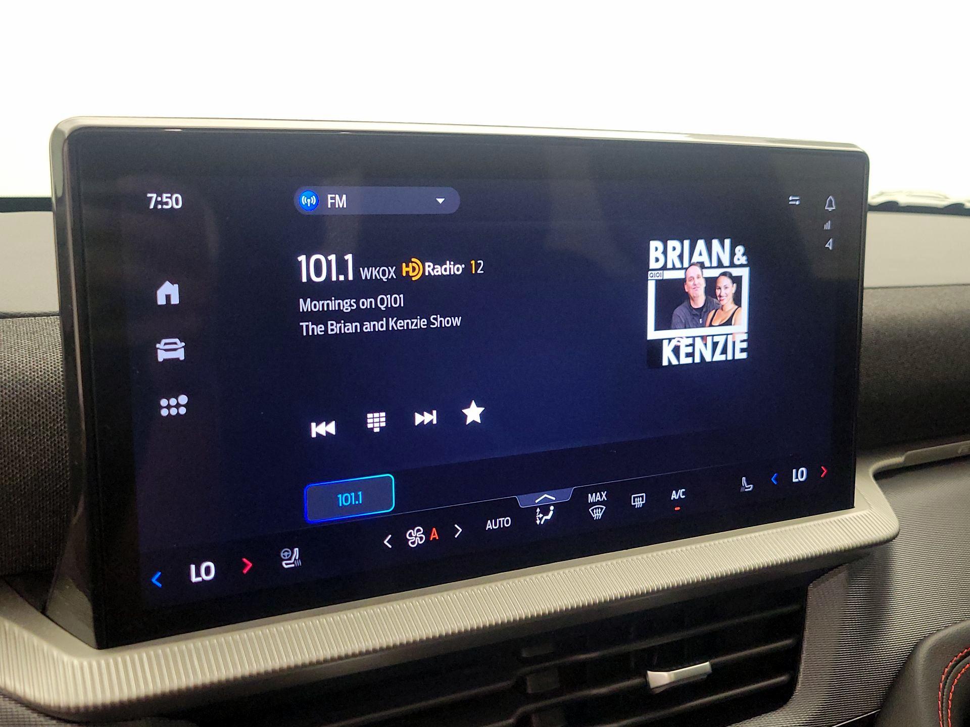 Thumbnail: 2025 Ford Explorer - 16