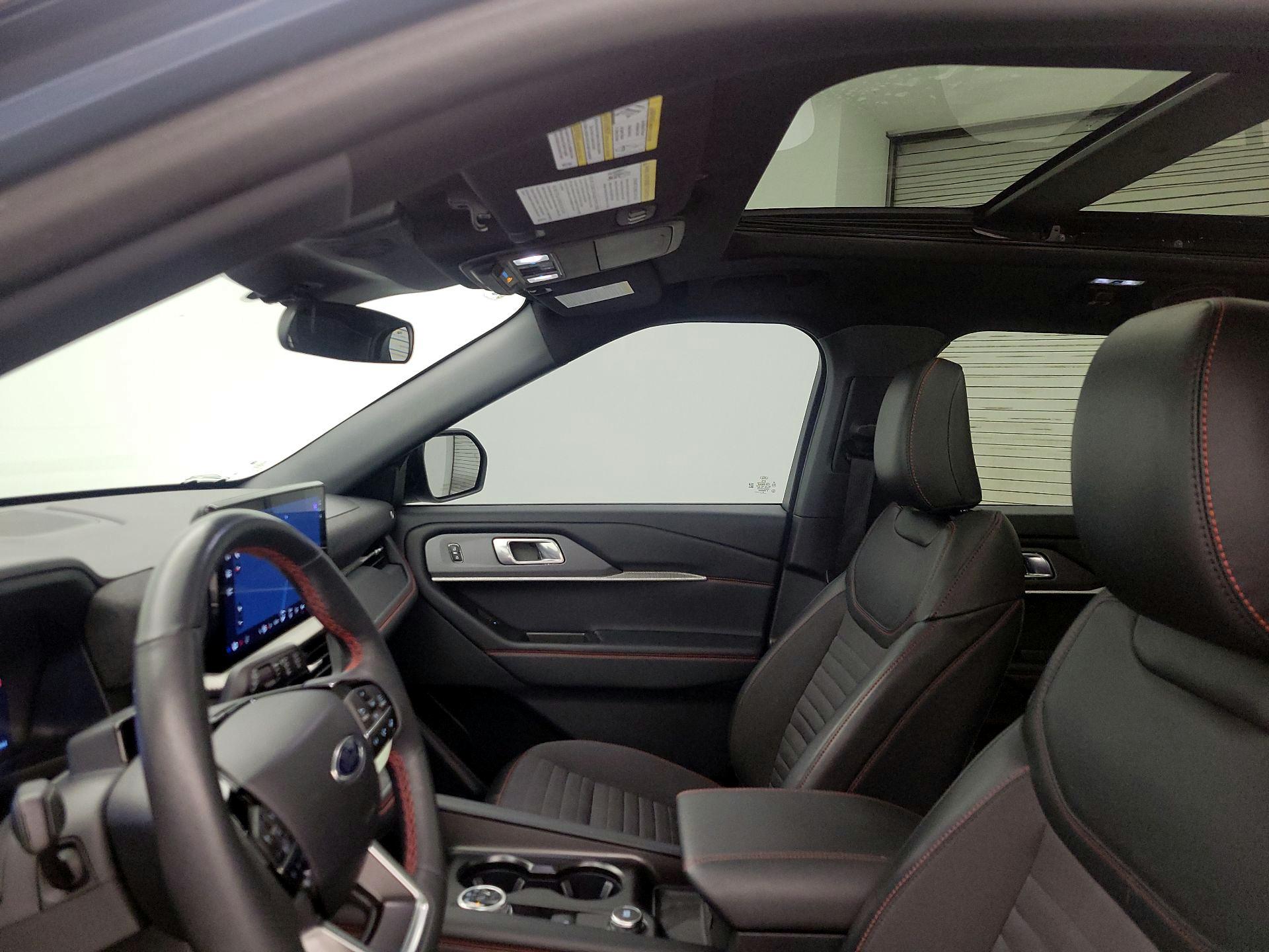 Thumbnail: 2025 Ford Explorer - 20